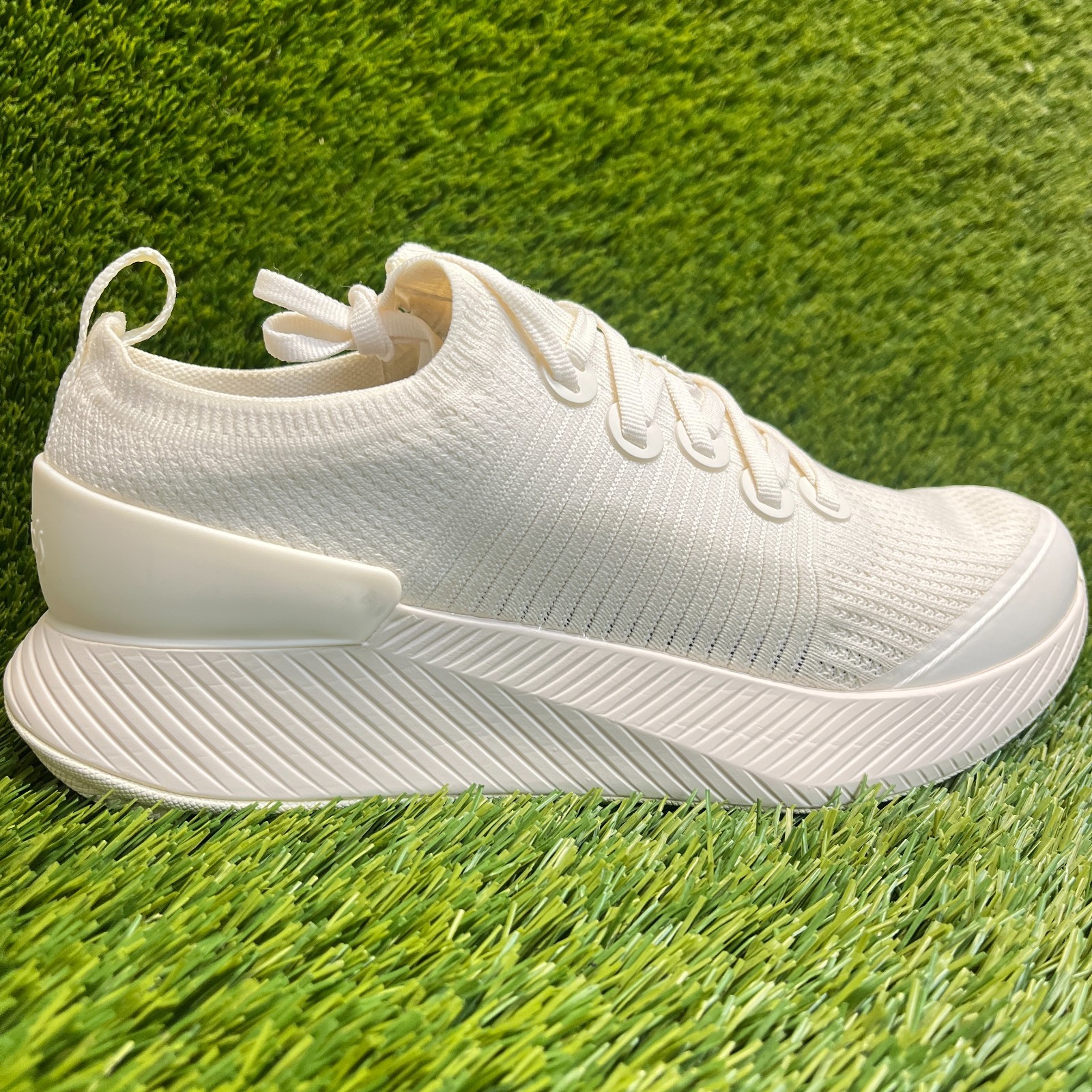 Allbirds Tree Glider Mens Size 8.5 Ivory Athletic Running Knit Shoes Sneakers