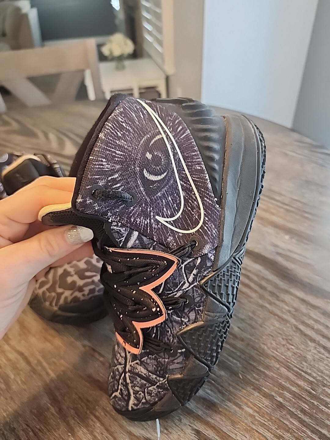 Size 5y – Nike Kyrbrid 2 What The Black Basketball Sneaker (CQ9323-001)