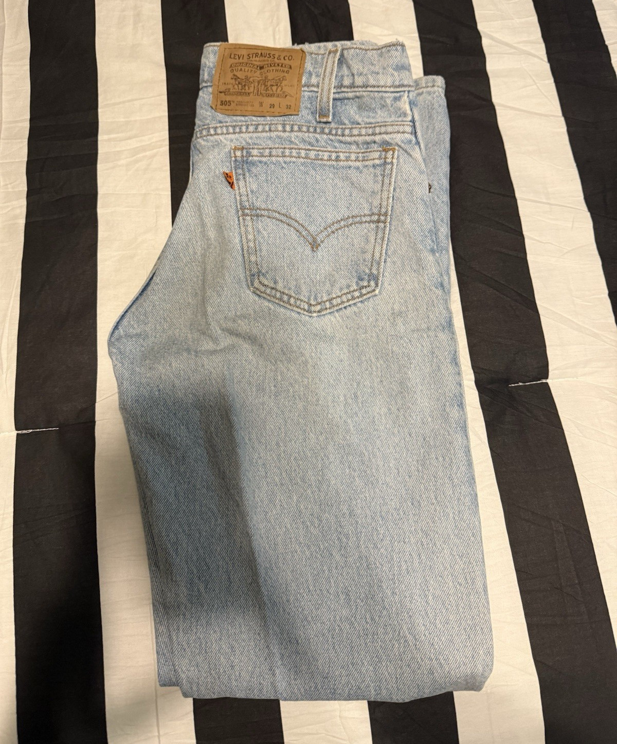 VINTAGE Levi’s Orange Tab 505 Regular Fit Straight Leg Light Wash Jeans 29 x 32