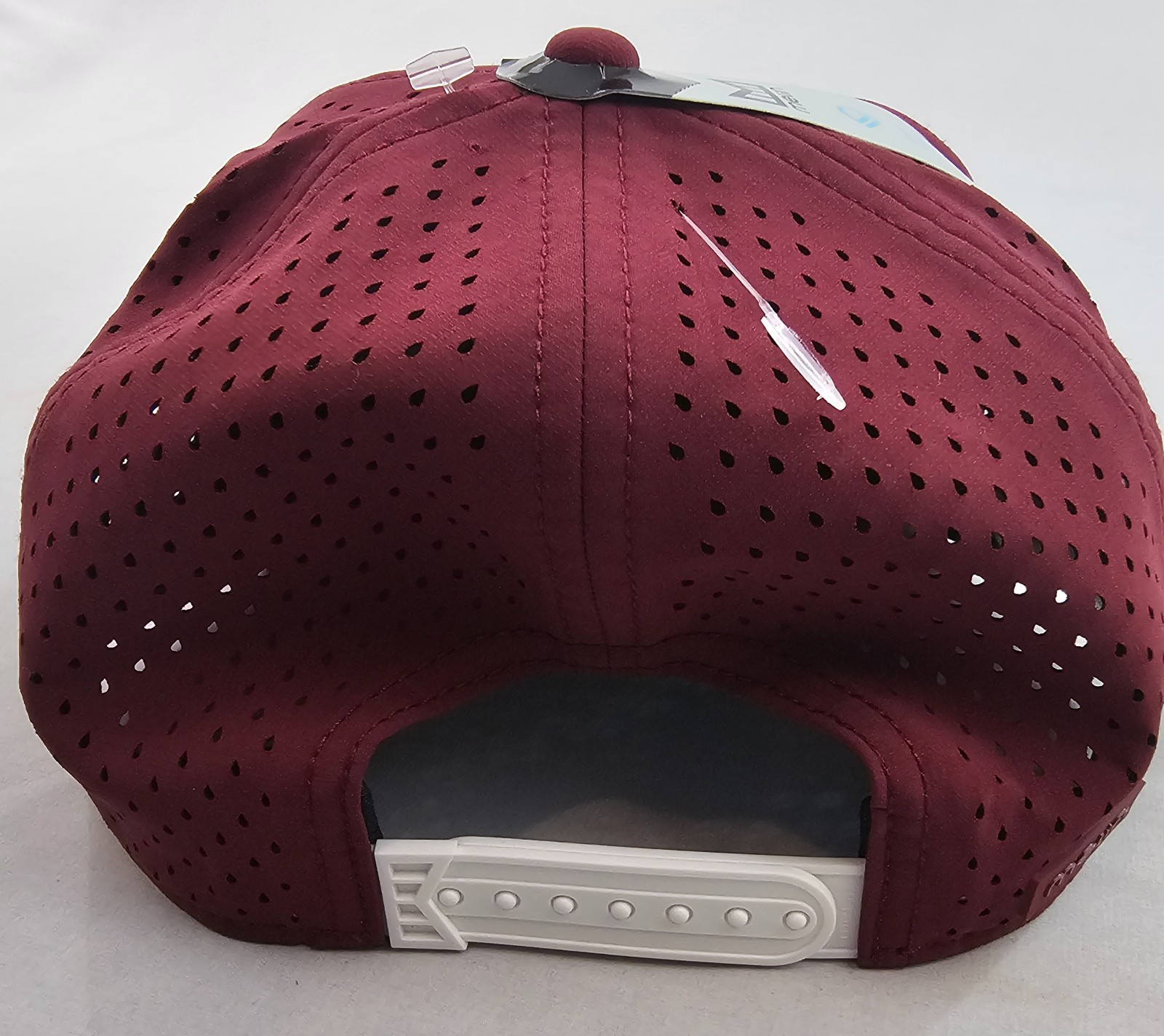 Melin Trenches Icon Hydro hat baseball cap men’s XL 60 cm logo adjustable maroon