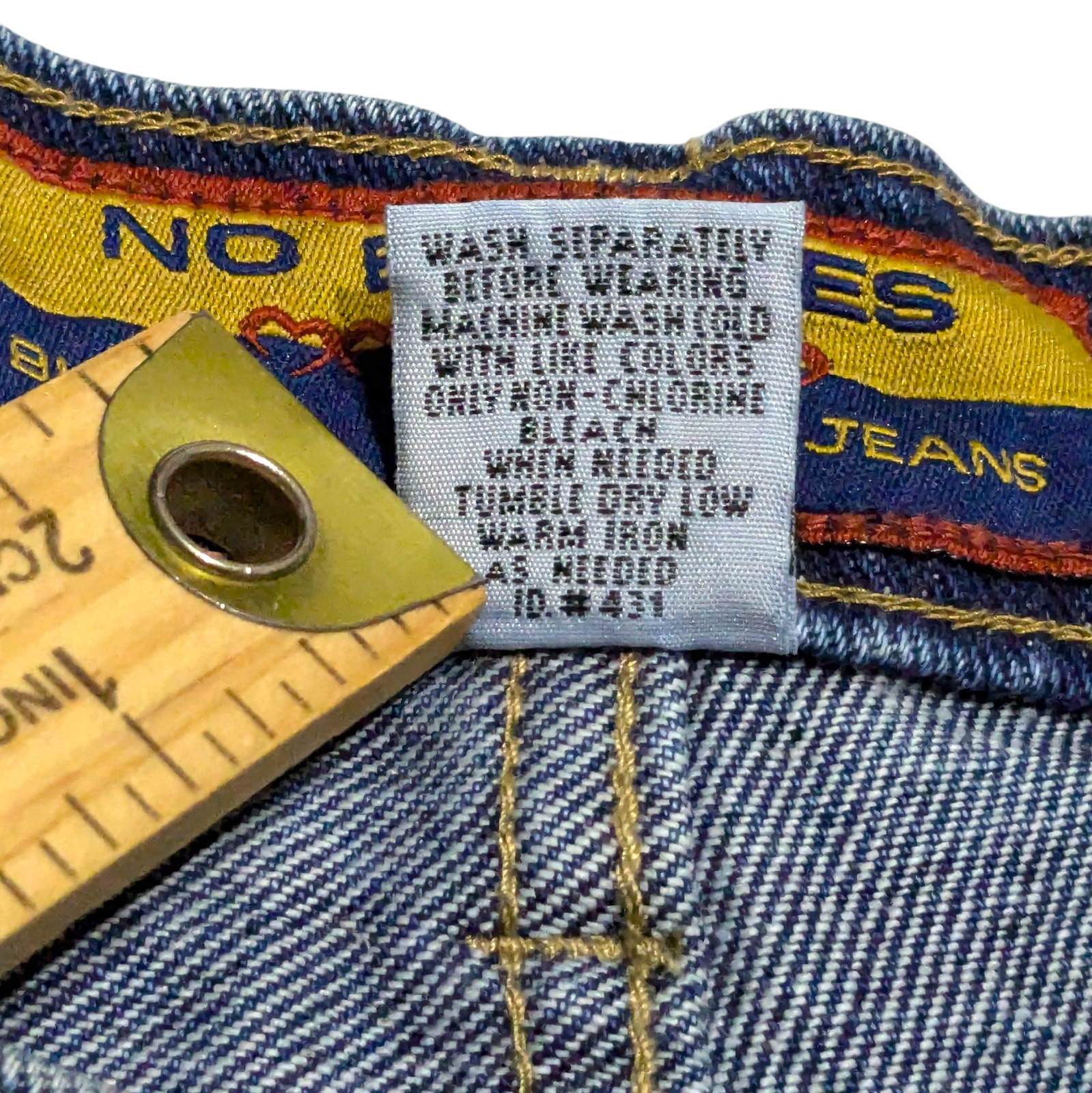 Vintage 90s NO EXCUSES High Rise Jean Shorts 13/14 (32×3) Blue Denim Raw Hem NWT