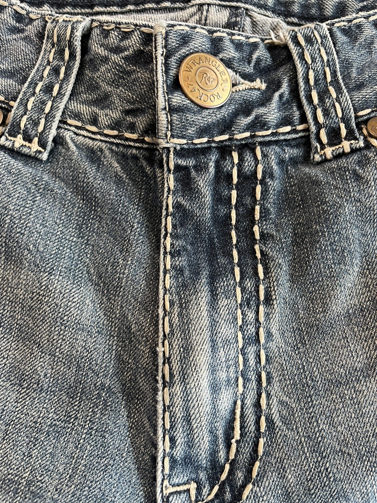 Wrangler Rock 47 Jeans Men’s Relaxed Boot Cut Thick Stitch Denim Size 32×36