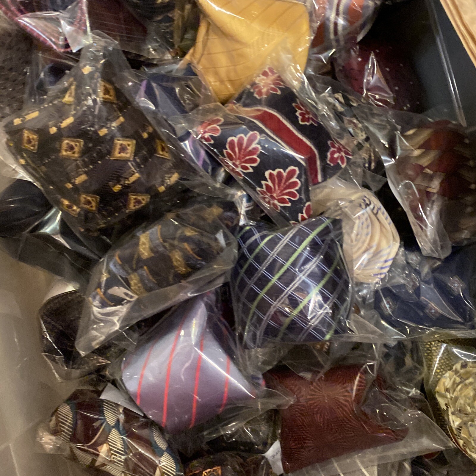 10 Ties RANDOM – Neck Tie Men’s – LOT OF 10 Mystery Striped Plaid Solid Classic