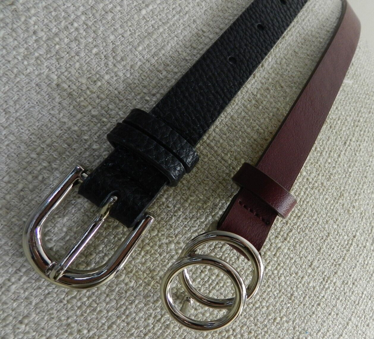(2) Women’s thin Belts Man made materials Sz XL Black & Burgundy – silver buckle