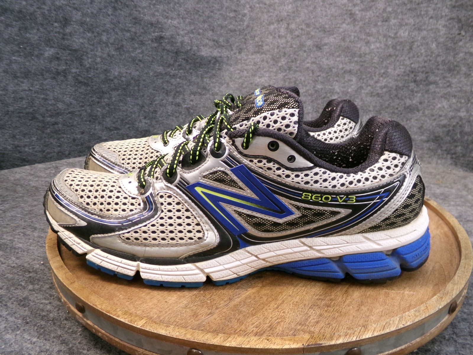 New Balance 860v3 Size 13 B Silver Blue Black Running Shoes Sneakers M860SB3 USA