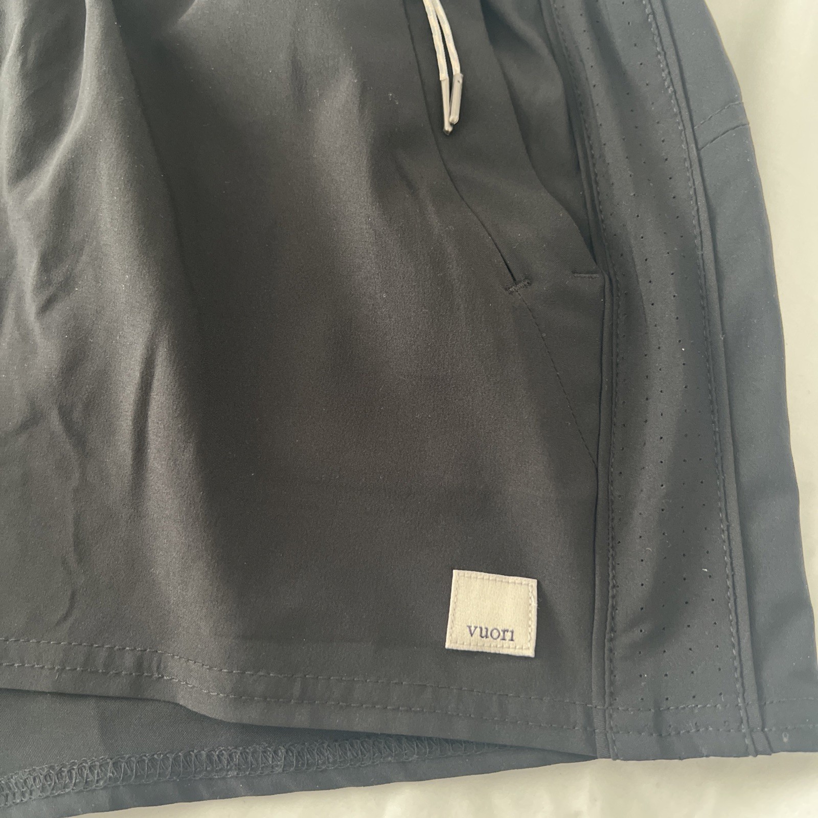 VUORI Dash Shorts SMALL 3” Inseam Black EUC
