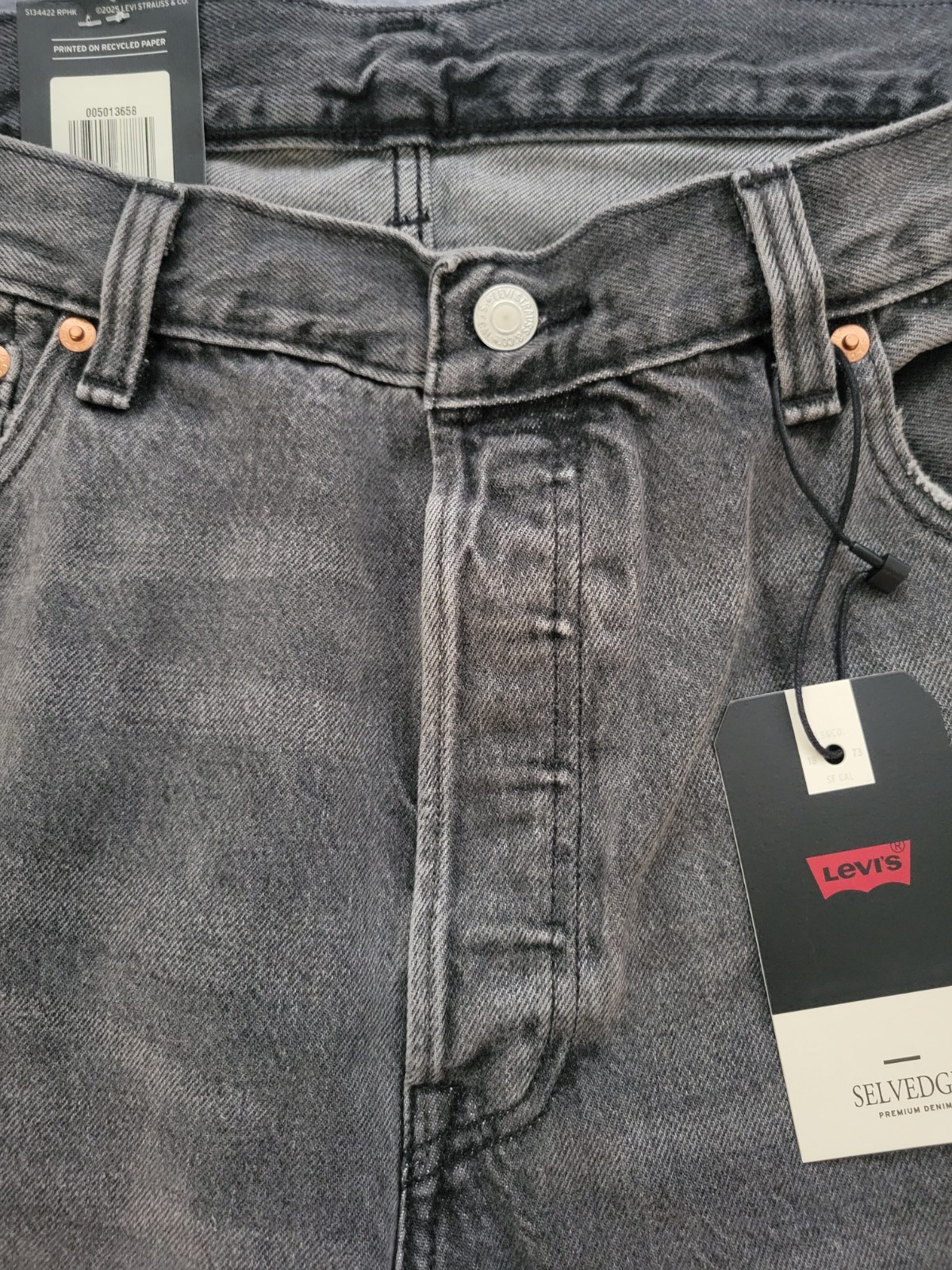 Levi’s 501 Selvedge Men’s Premium Straight Fit Jeans 36×32 Black Ash 005013658