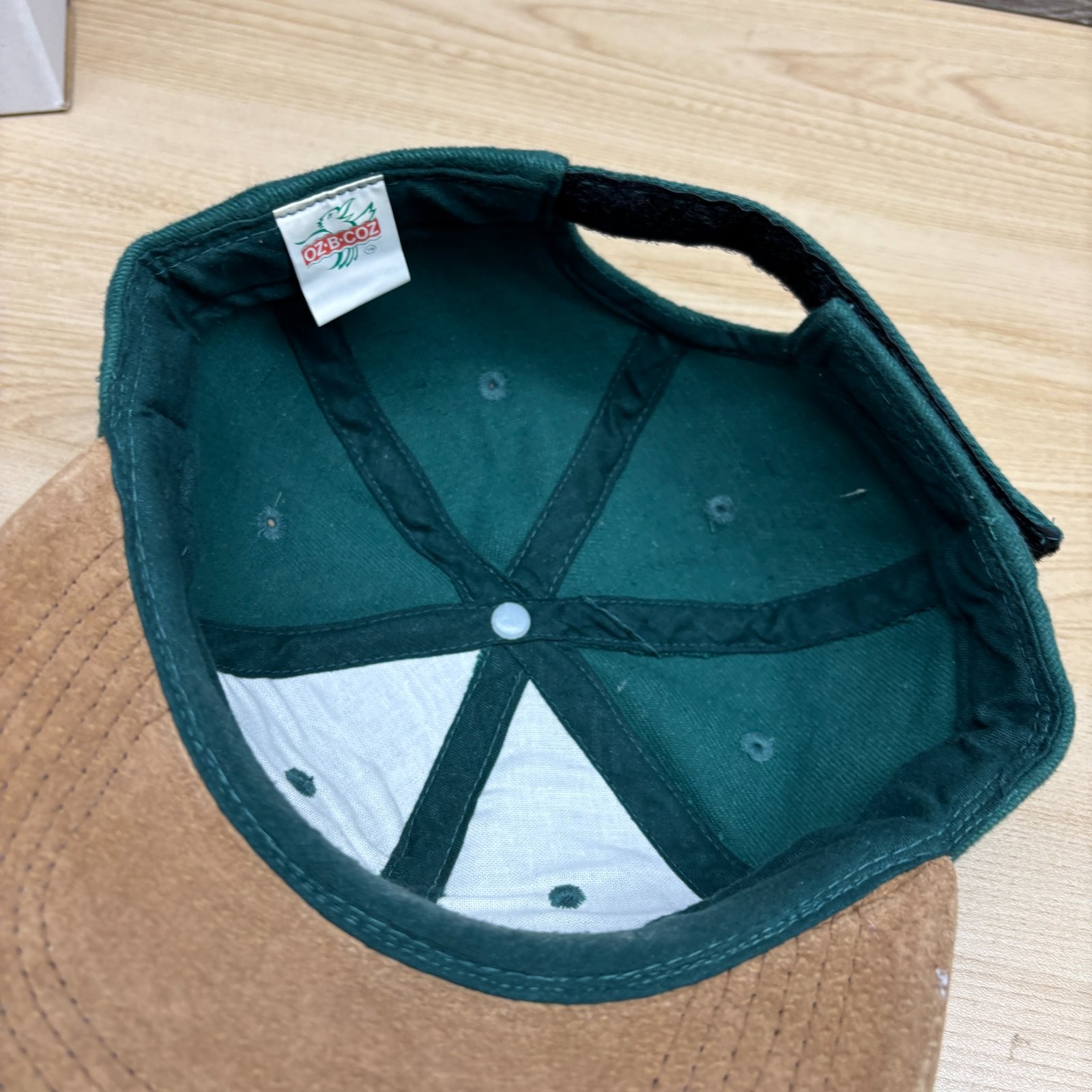Vintage Australia Hat Cap Snap Back Green Tan Kangaroo Logo Mens