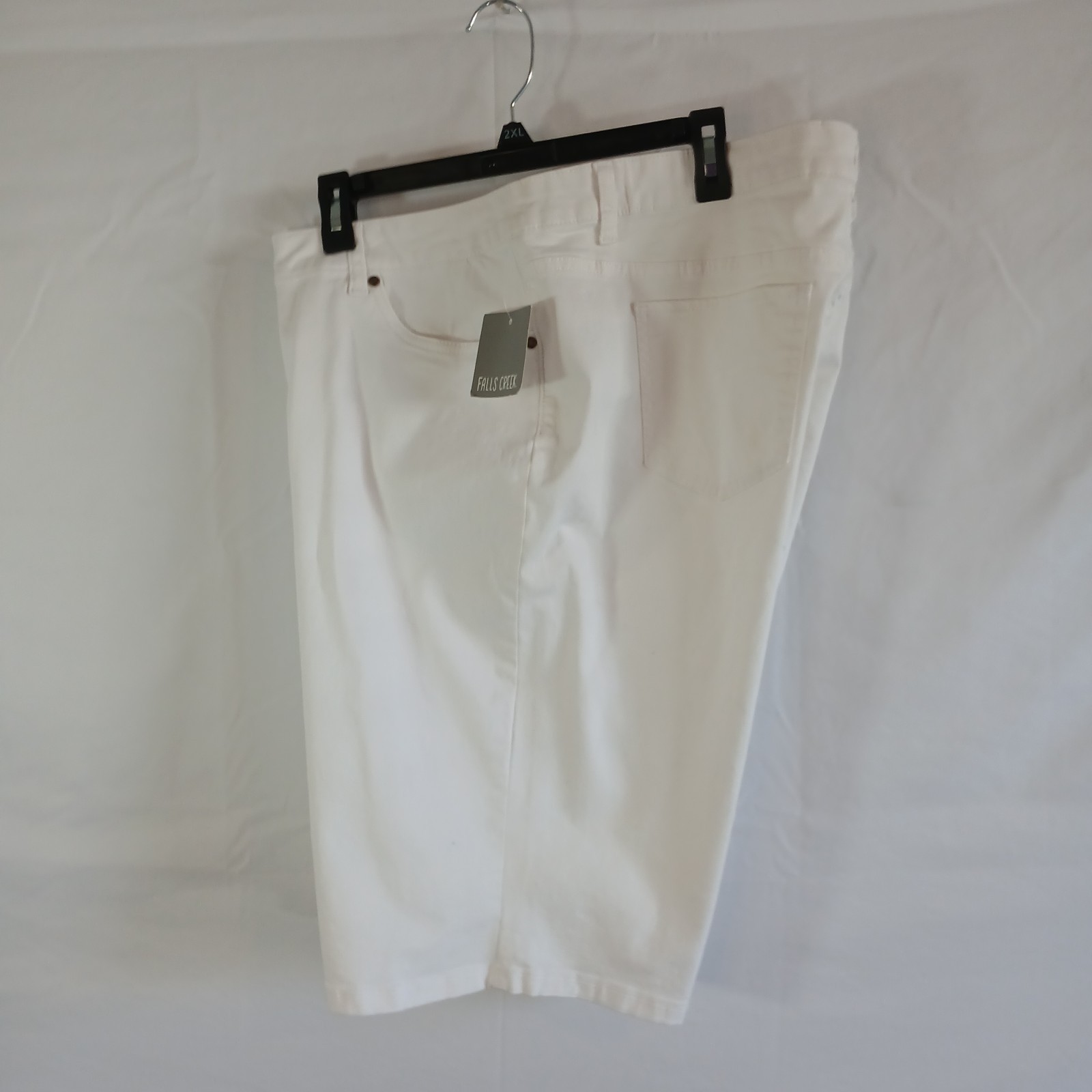 Falls Creek Women’s White Bermuda Shorts Plus Size 24W Casual Travel Beach Work