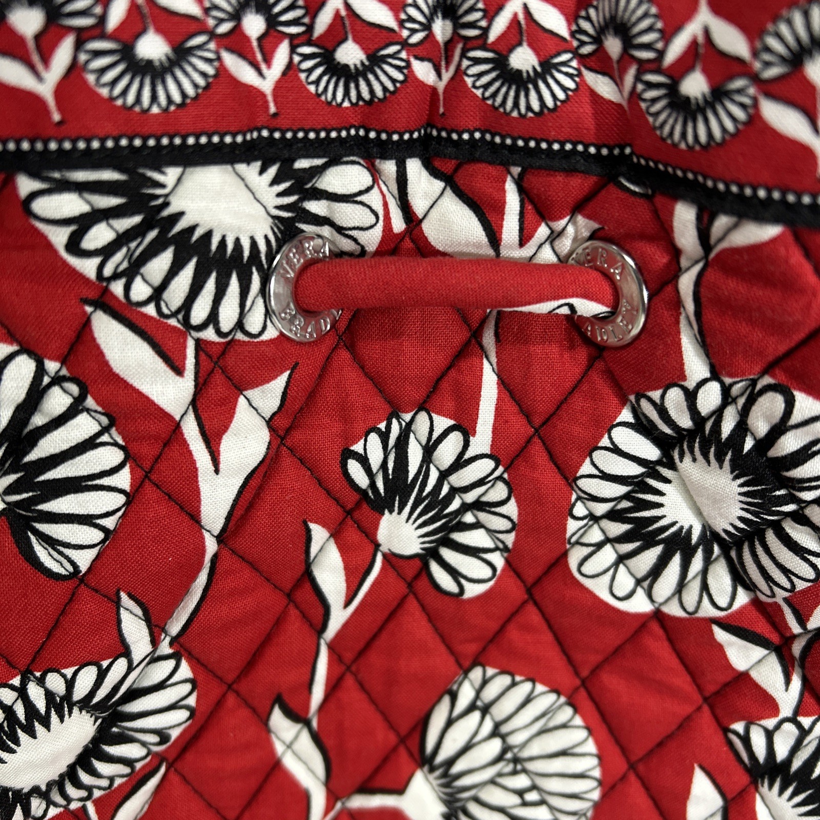 Vera Bradley Deco Daisy Hobo Drawstring Bag Cinch Top- Adjustable Shoulder Strap