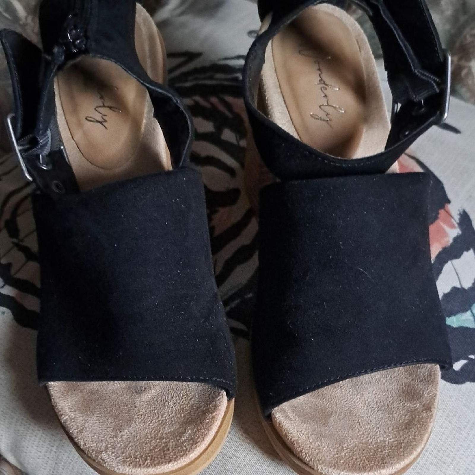 Wonderly Black and Tan Heels with Chunky Block Heel