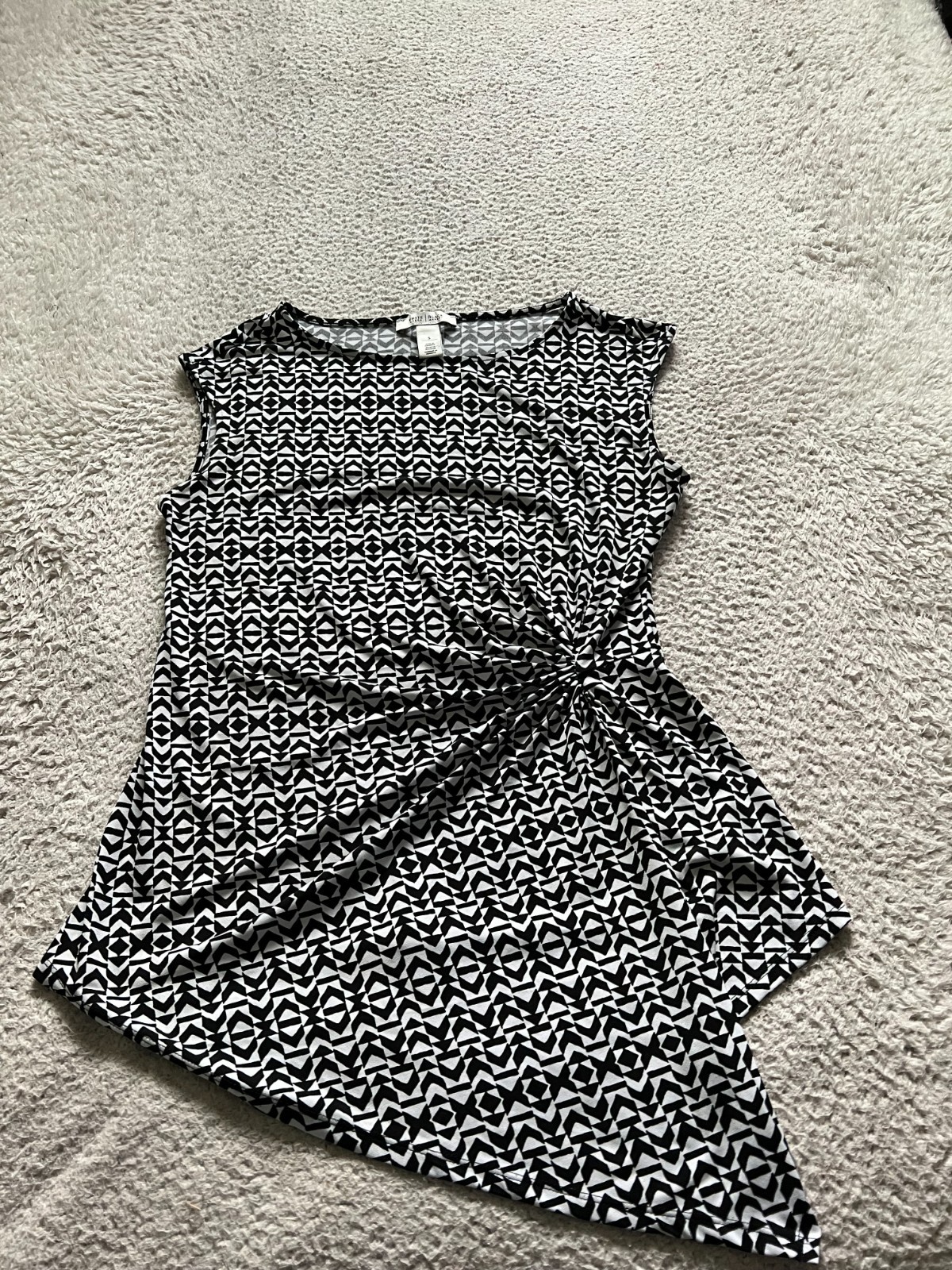 White House Black Market Women Geometric Short Sleeve Blouse Black White Size S