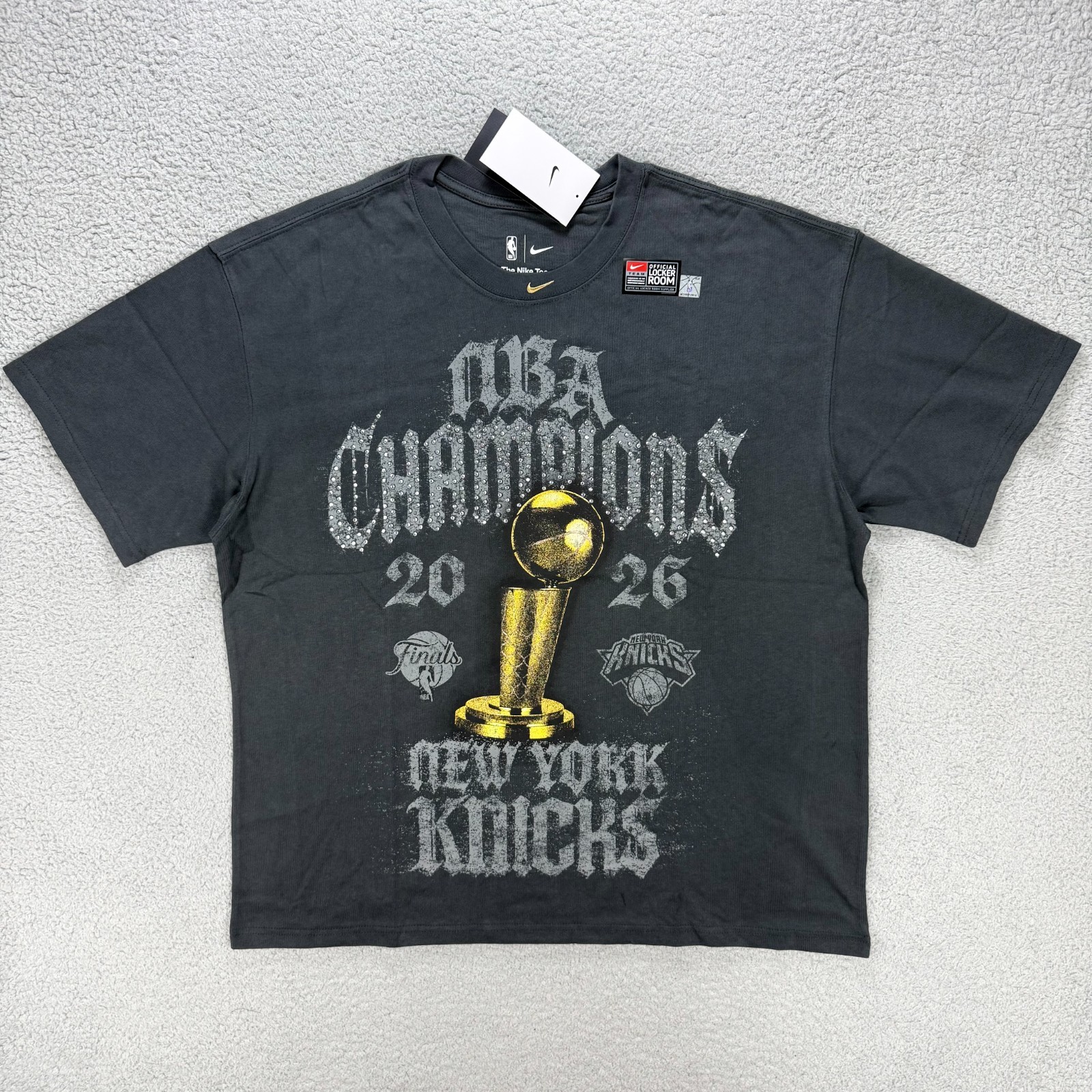 New York Knicks T Shirt Mens XL NBA Champions Locker Room On Court Crystal Nike