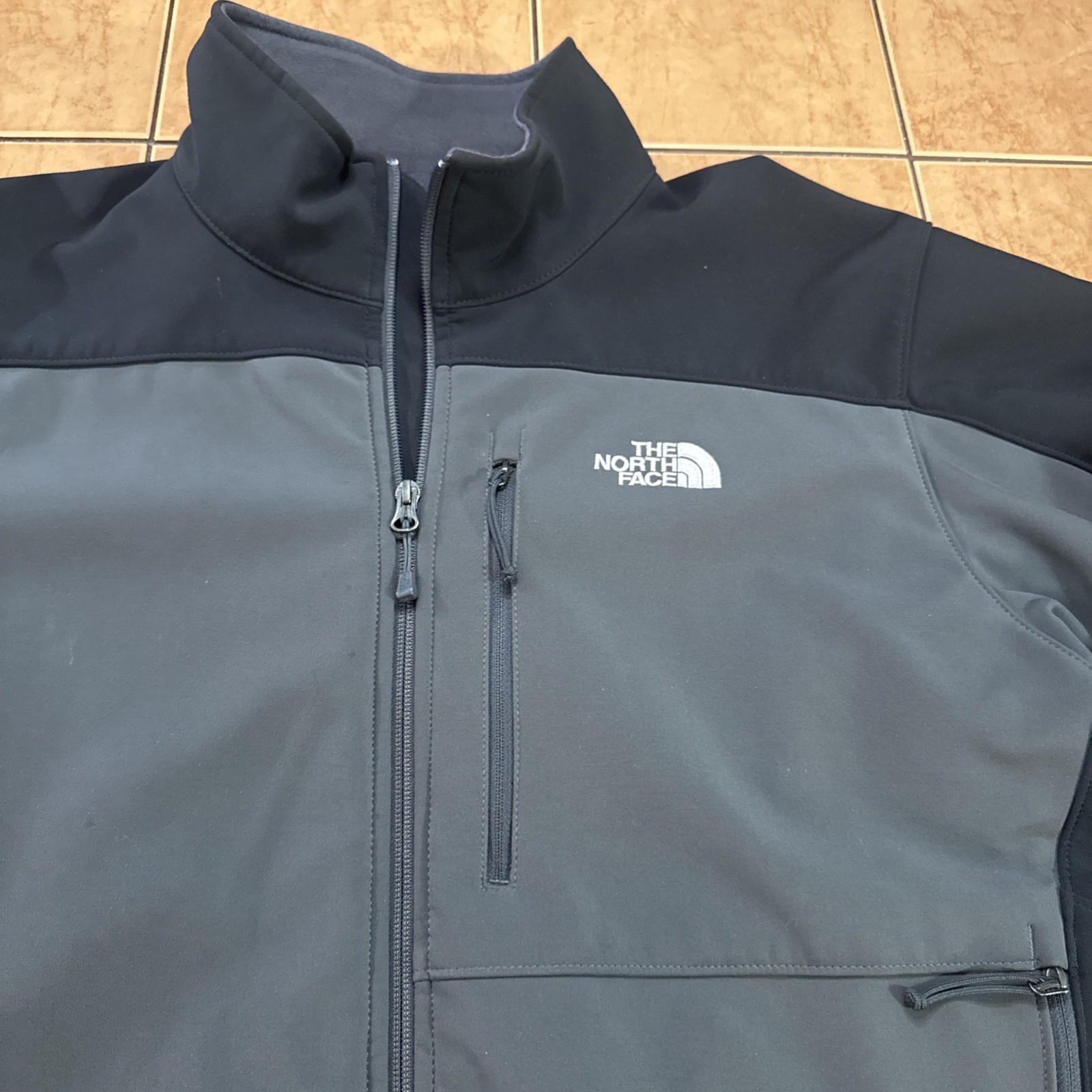 The North Face Apex Bionic Softshell Jacket Gray Black Full Zip Sz XL AMVY T183