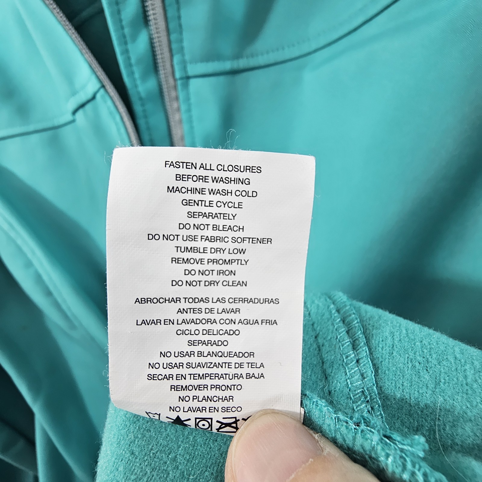 Free Tech Women’s Zip Up Jacket Size Large 12/14