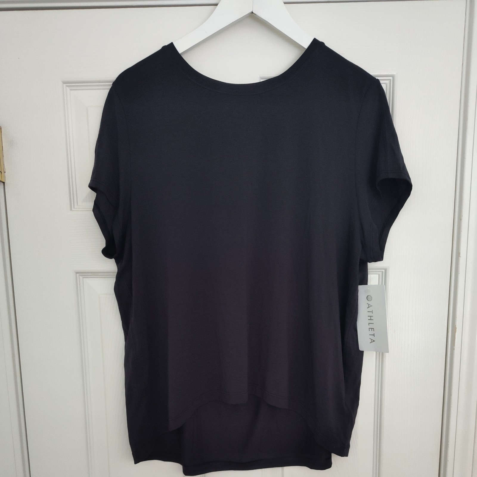 Athleta Women With Ease Cinch Tee Sze M Short Sleeve Breathable Black Active New