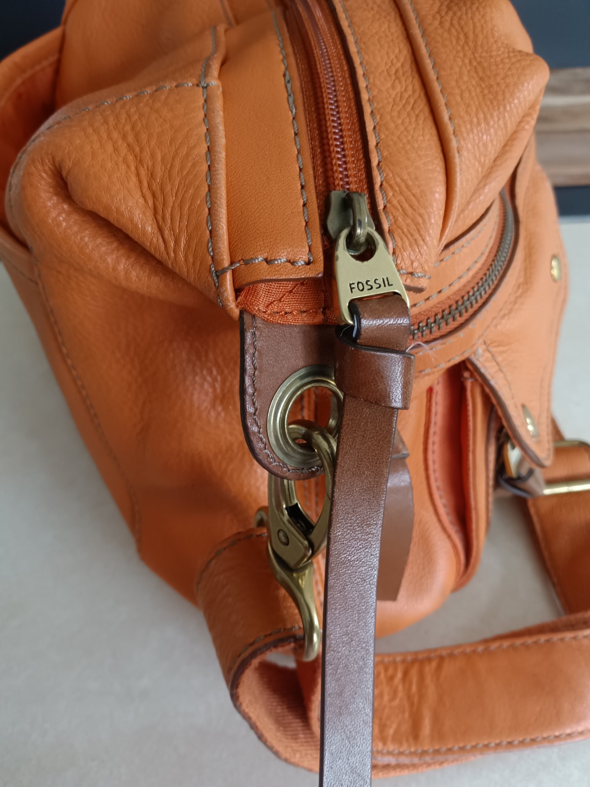 Fossil Crossbody Shoulder Bag Cognac Orange Leather Multi Pocket Brass
