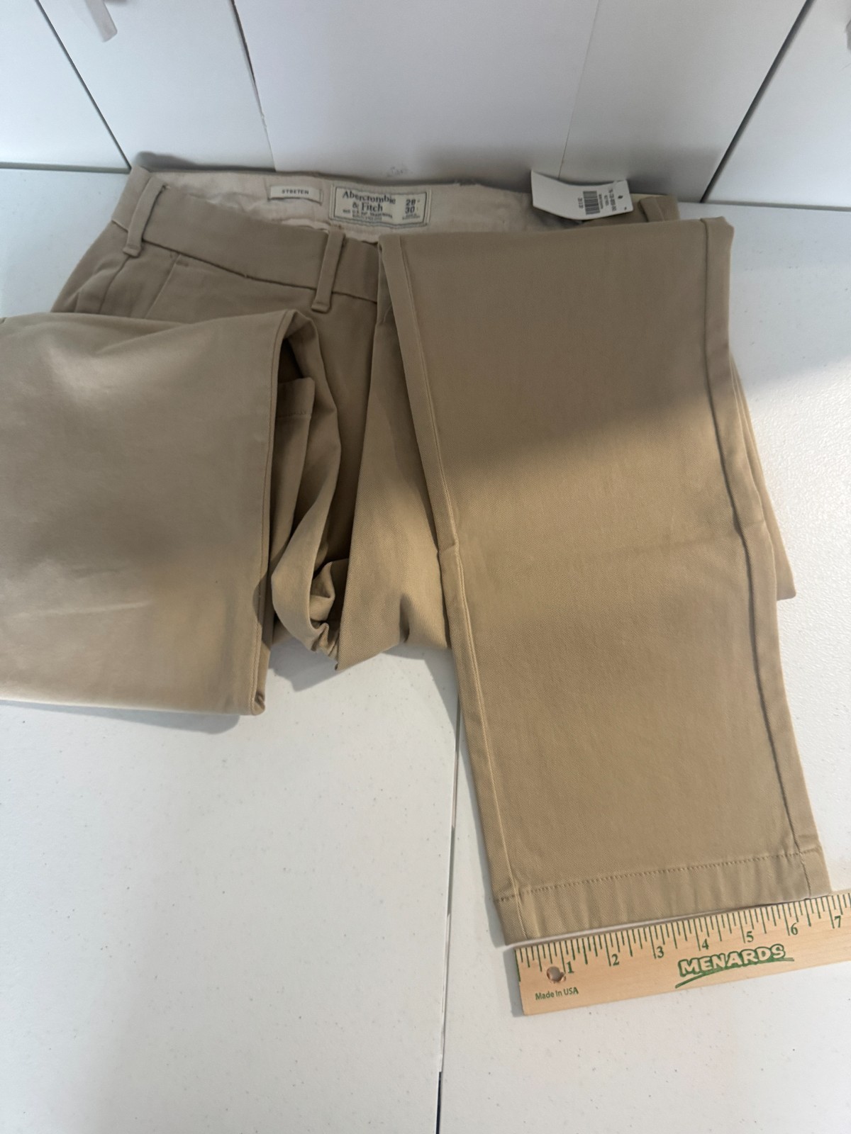 Abercrombie & Fitch Straight Stretch Men’s chino Pants (28×30) Khaki .
