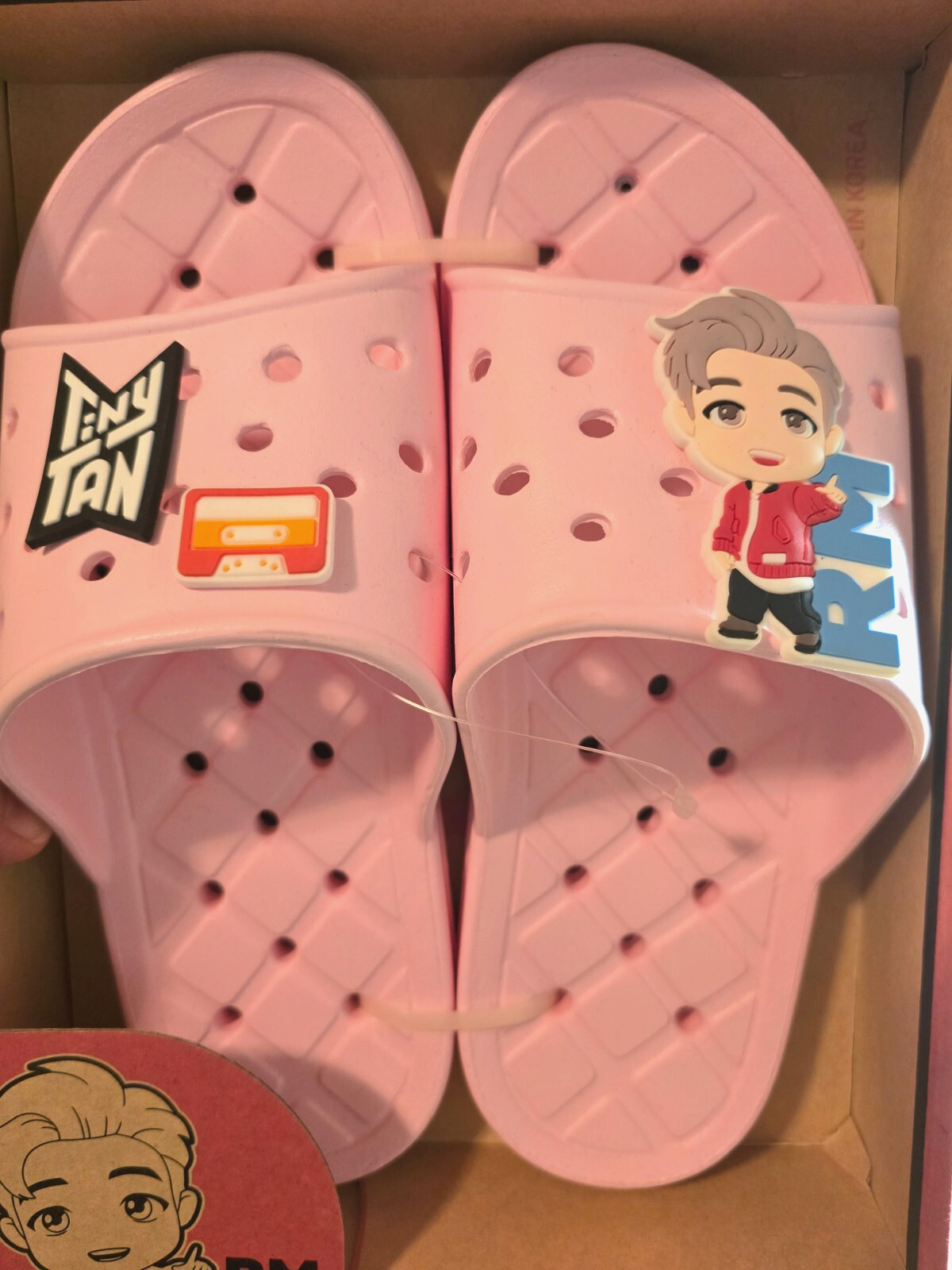 NIB BTS TinyTAN Super Soft EVA Bath Slipper – Sz L 270 (9/10) RM Pink w/ Charms