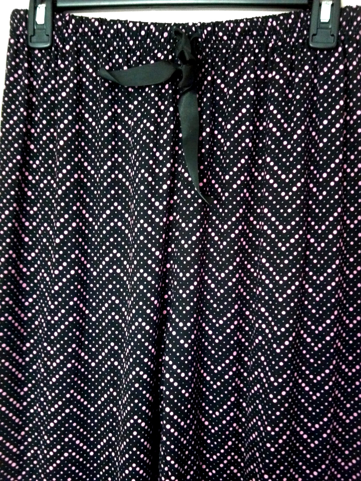 Mayfair Size L-30-34 Waist, Lounge/Sleep Pants Black & Pink Herringbone Pattern