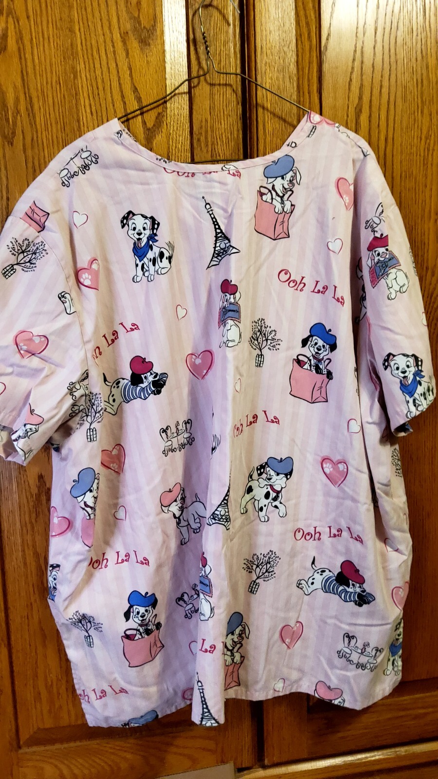 Disney 3xl Scrub Top Short Sleeves, 29.5 In Arm Pit To Arm Pit,