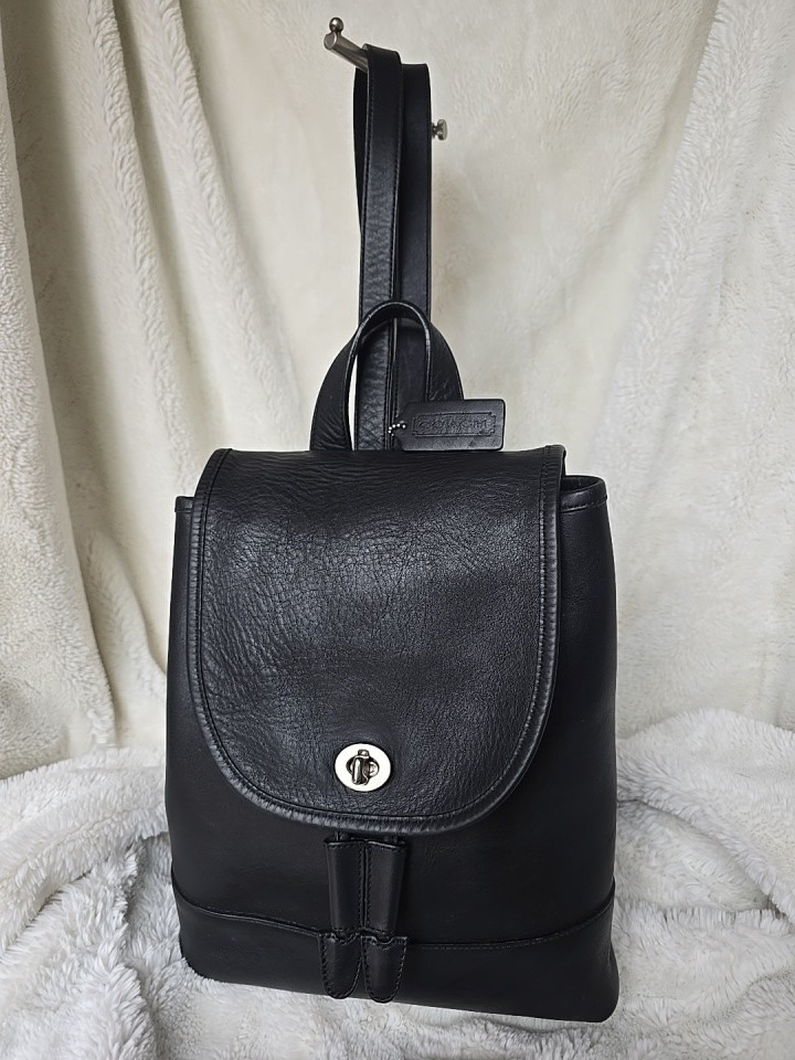 COACH 9791 Black Leather Nickel Turn Lock Zip Pockets Backpack Adj. Straps