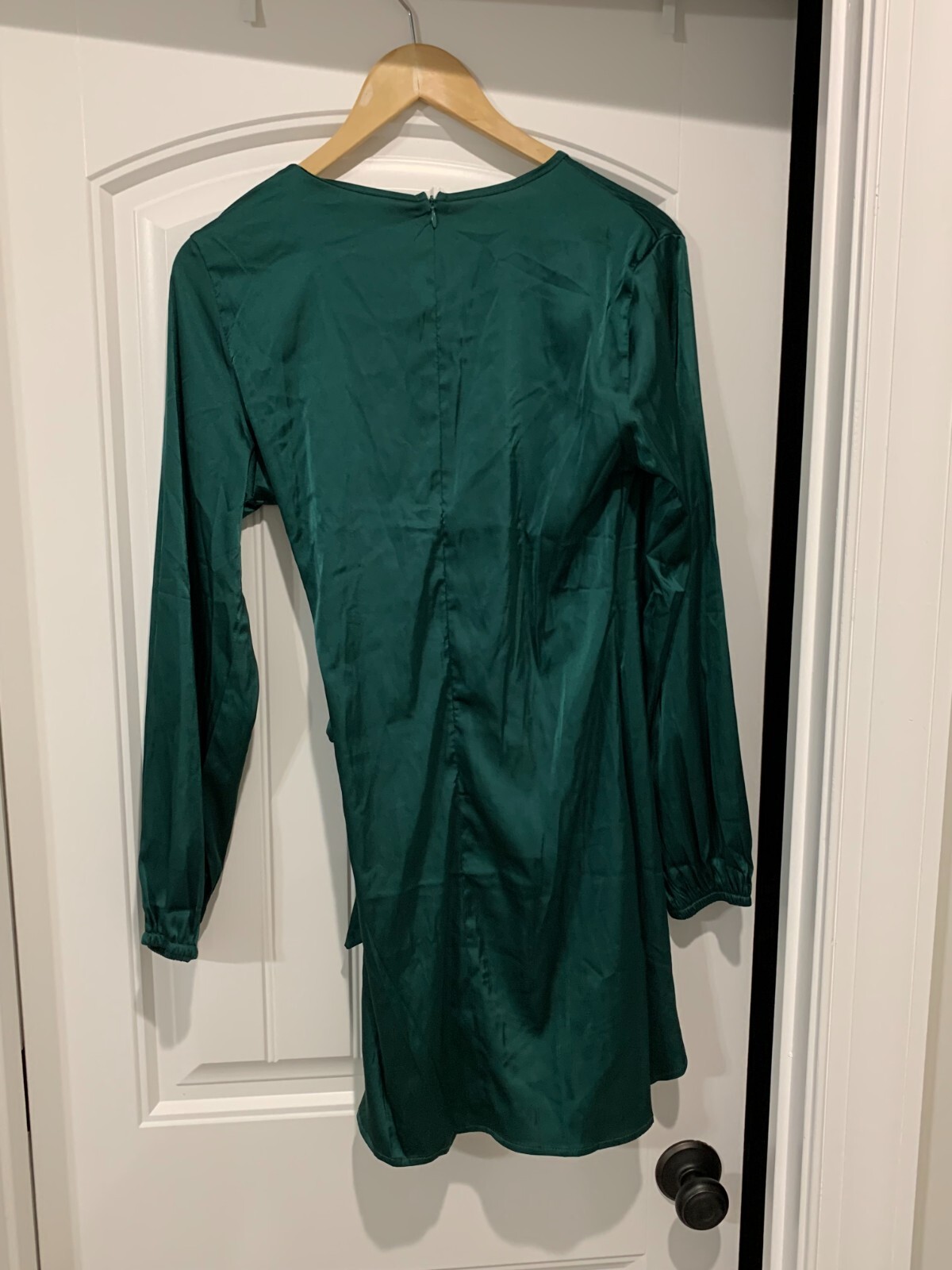 Lyaner Wrap Dress Women Size Medium Emerald Green Silky Tie Front Balloon Sleeve