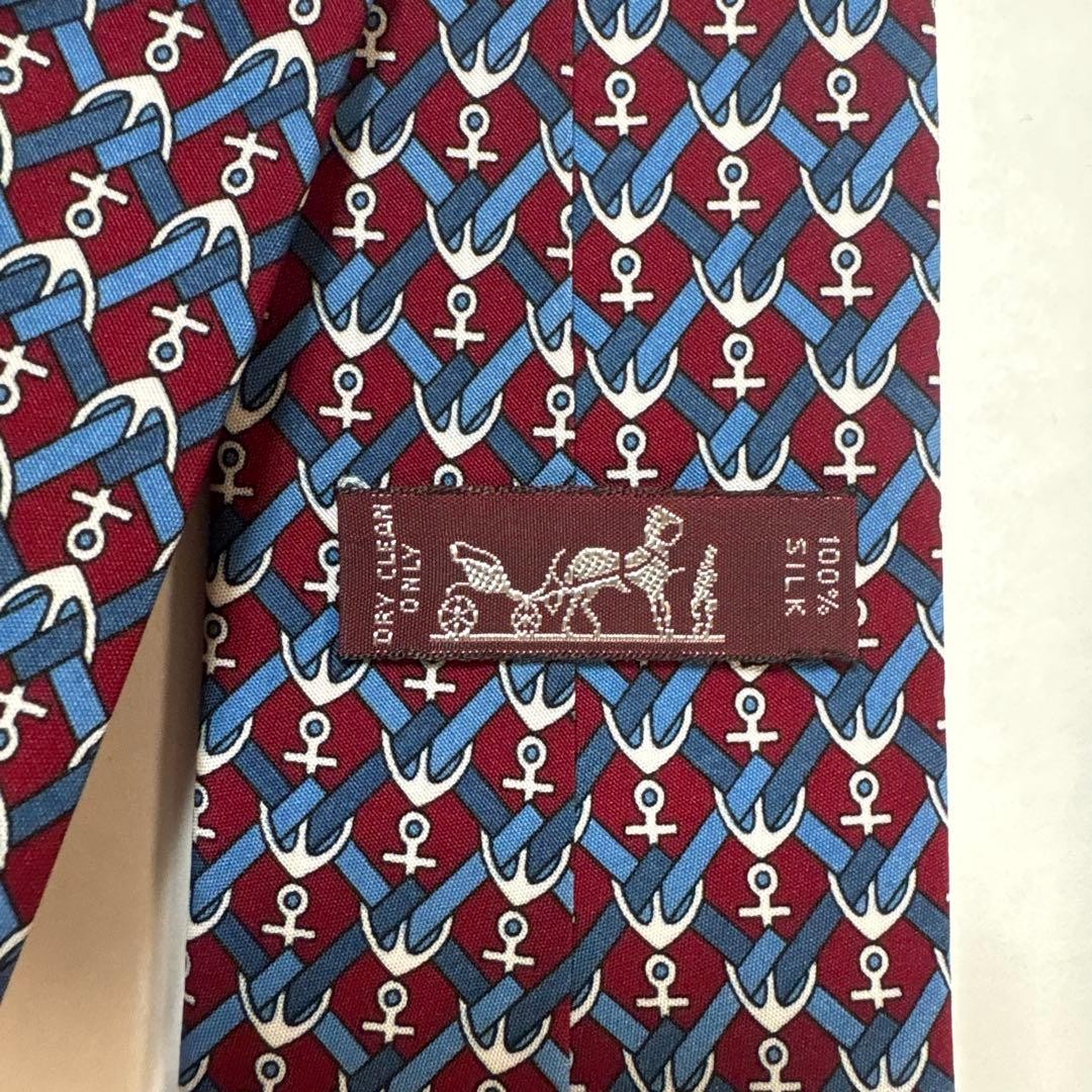 Hermes Red Navy Anchor Pattern Silk Tie Used 8.3cm Wide 143cm Length