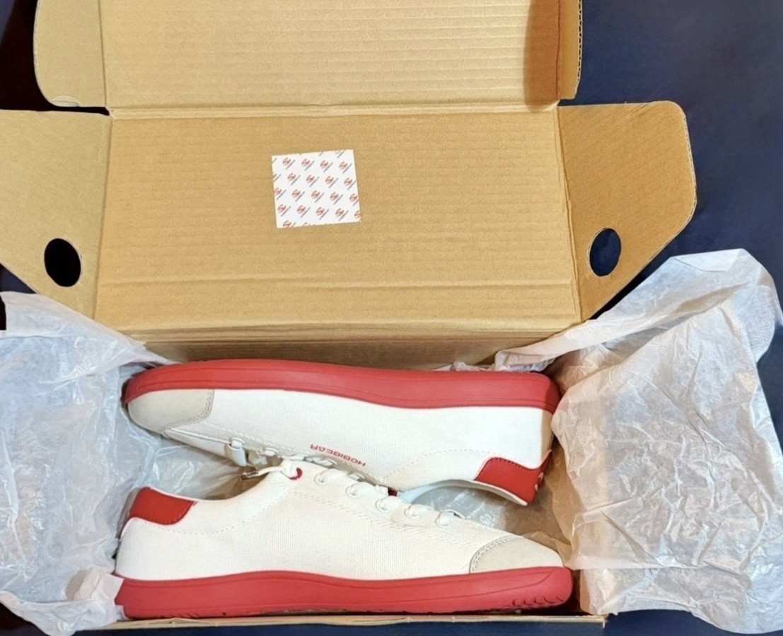 HOBIBEAR Barefoot Low Top Lace Up White Red Athletic Sneakers EU 39 New In Box
