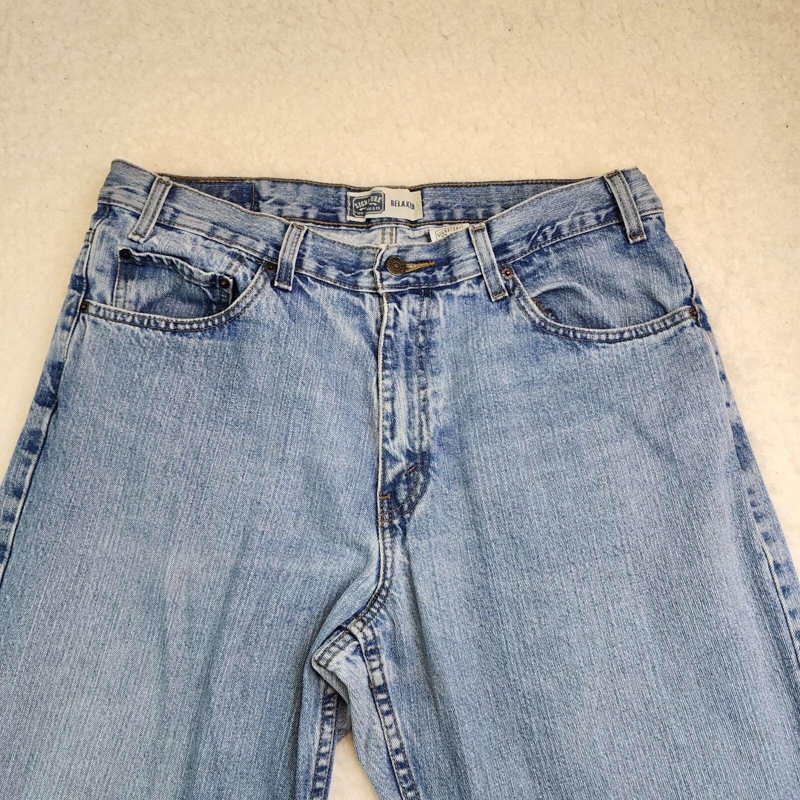 Levi Strauss & Co Signature Relaxed Mens W36 x L32 100% Cotton Light Blue Wash