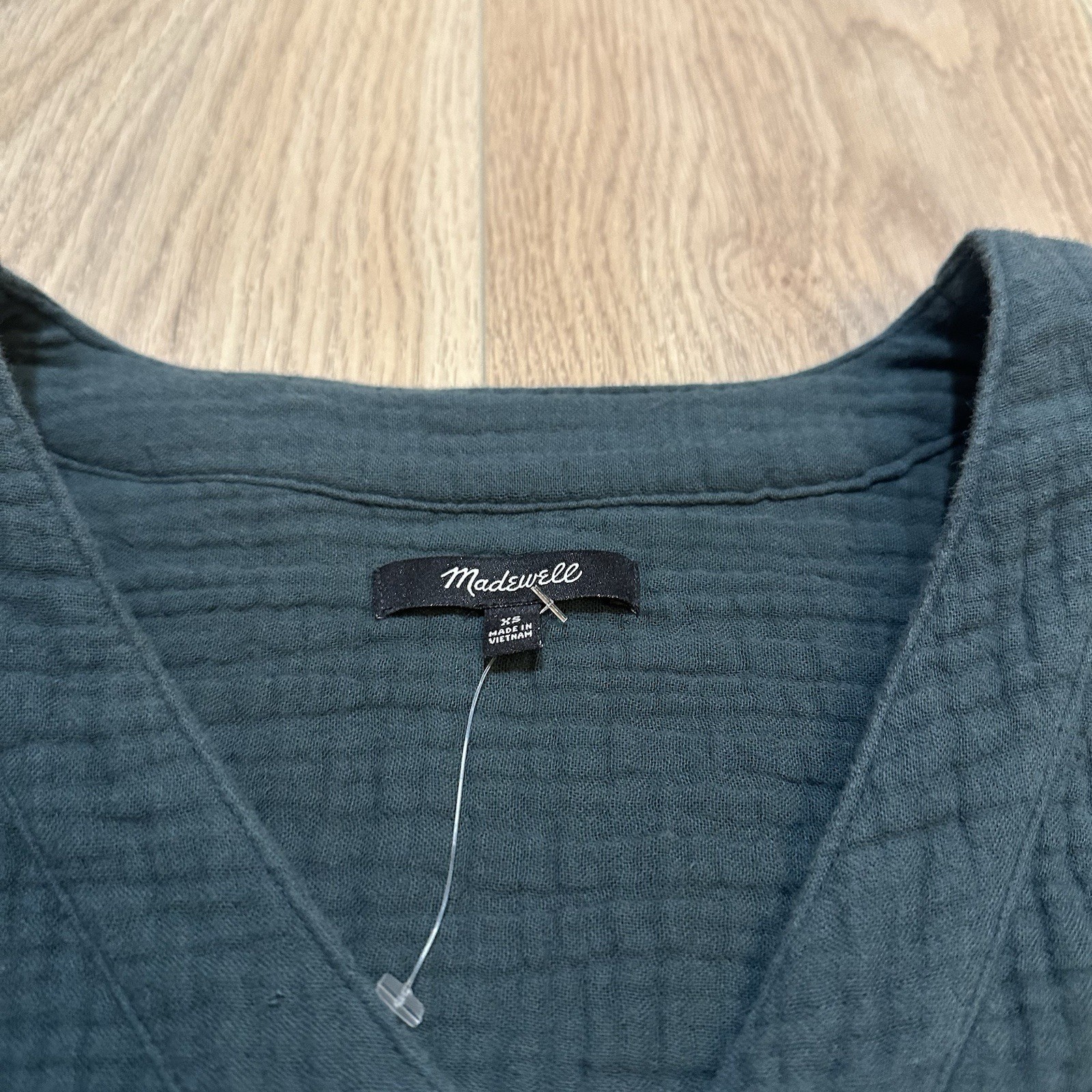 NWOT Madewell Lightspun Evert Top Midnight Green Size XS NC803 Gauze Cotton
