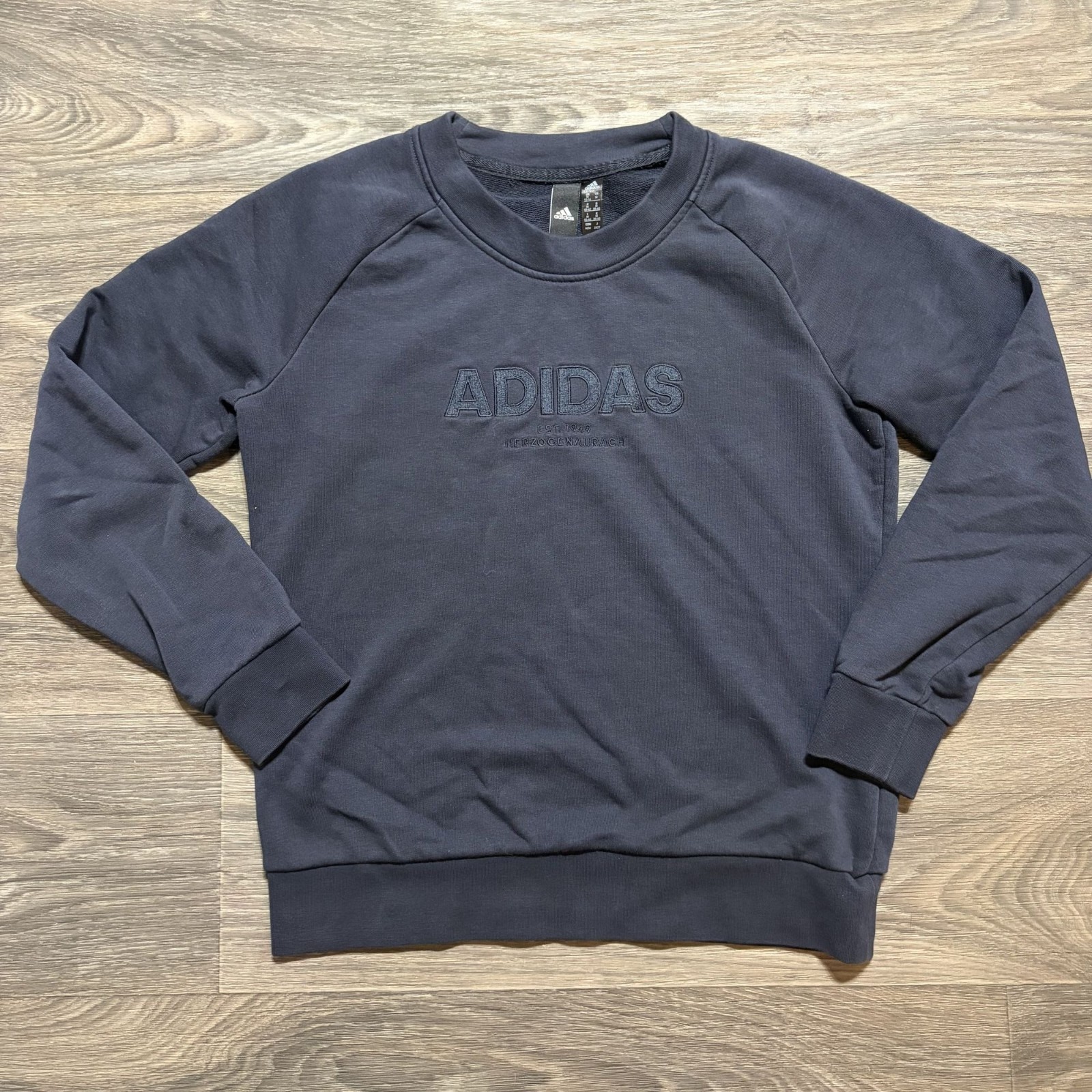 Adidas Womens Essentials Allcap Sports Sweatshirt Medium Crewneck Cotton Logo
