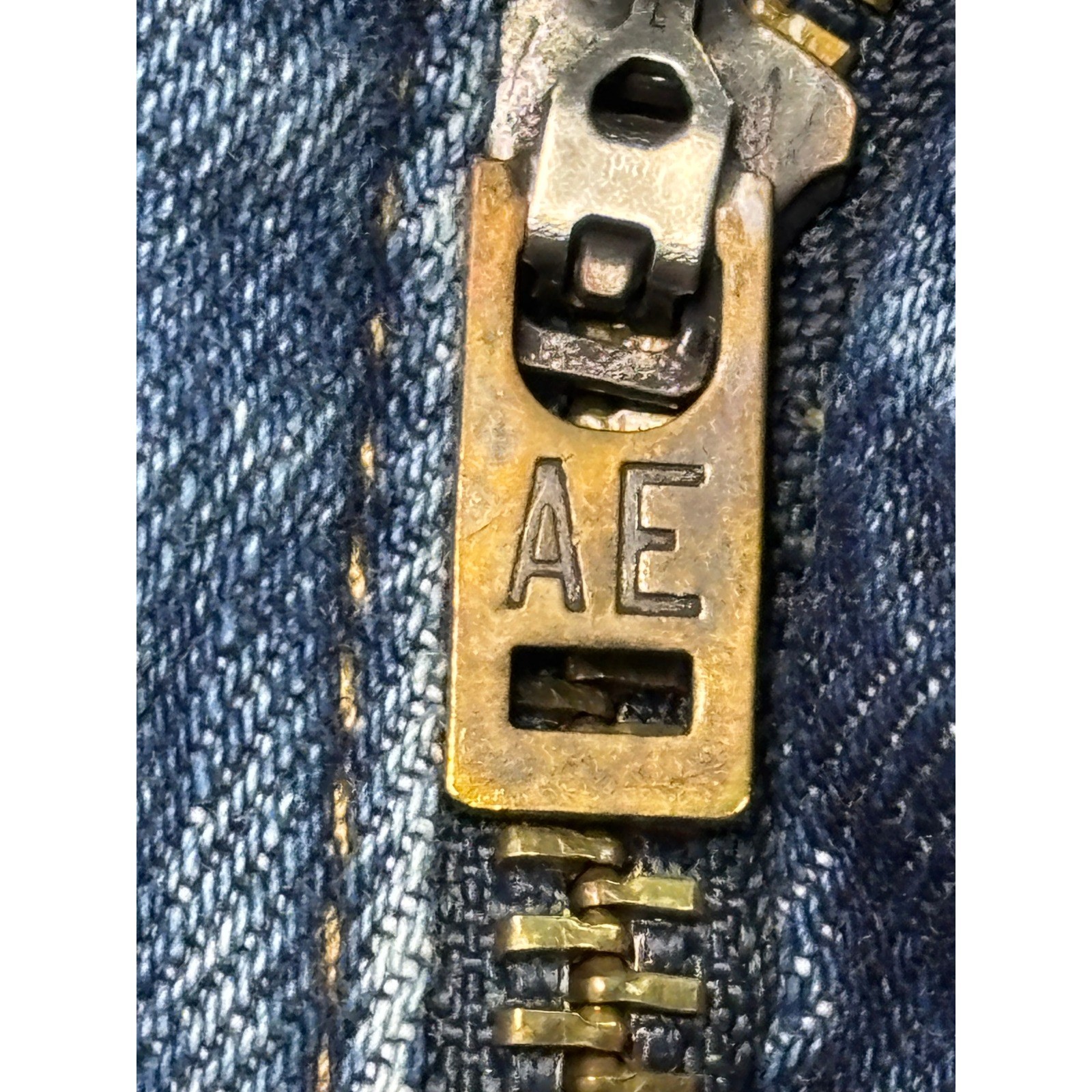 NWT American Eagle Airflex+ Athletic Fit Mens Jeans 40×32 Medium Indigo Wash