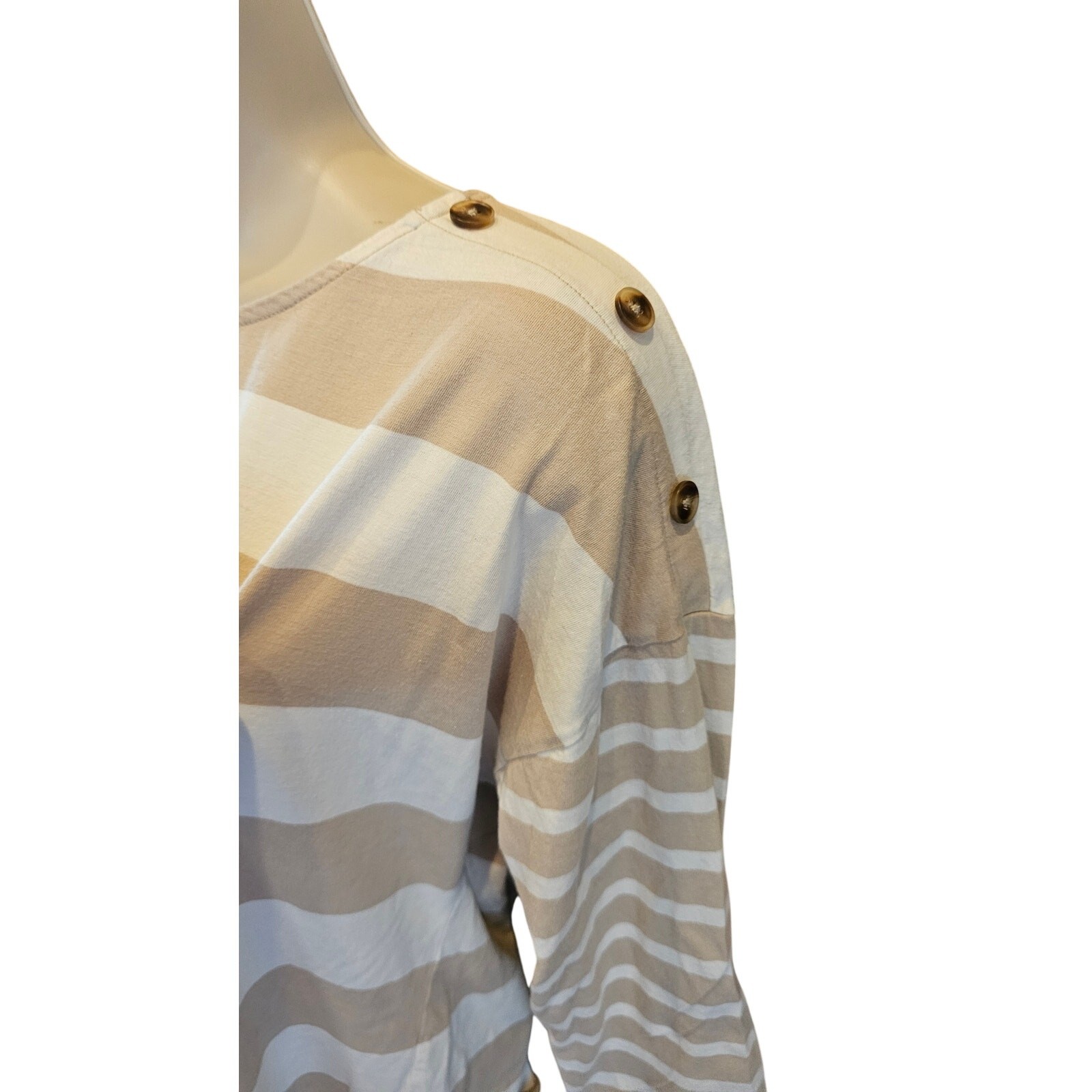 Talbots sz L neutral striped button accent slub old money casual career comfort