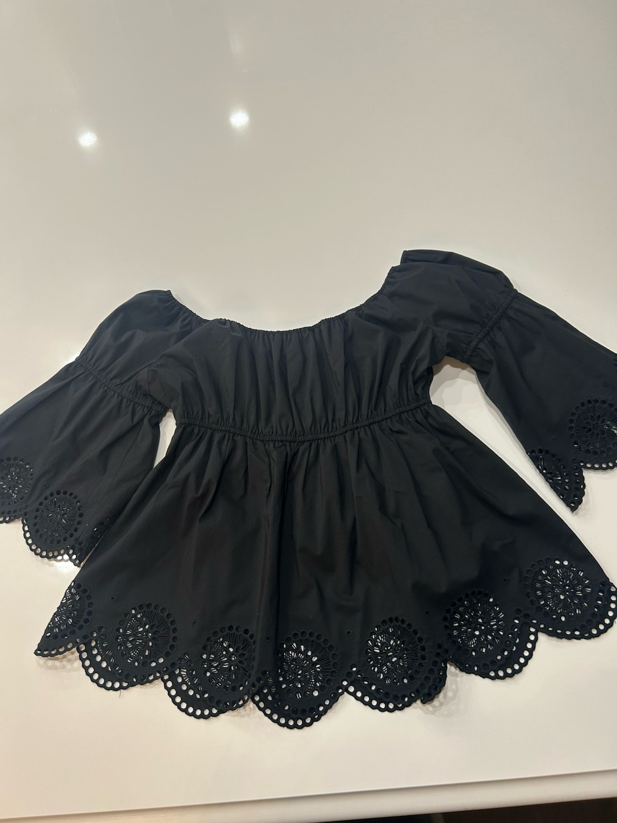 NWT Robert Rodriguez Off-The-Shoulder Top Size 10