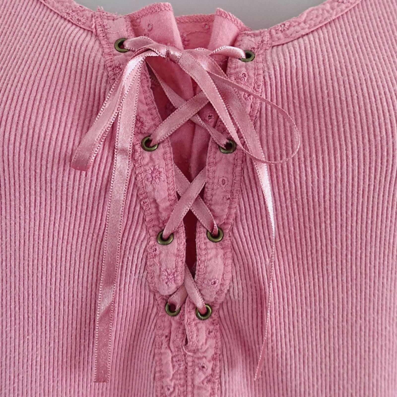 Vintage Y2K Faded Glory Light Pink Lace Up 3/4 Sleeve Milkmaid Blouse Size S
