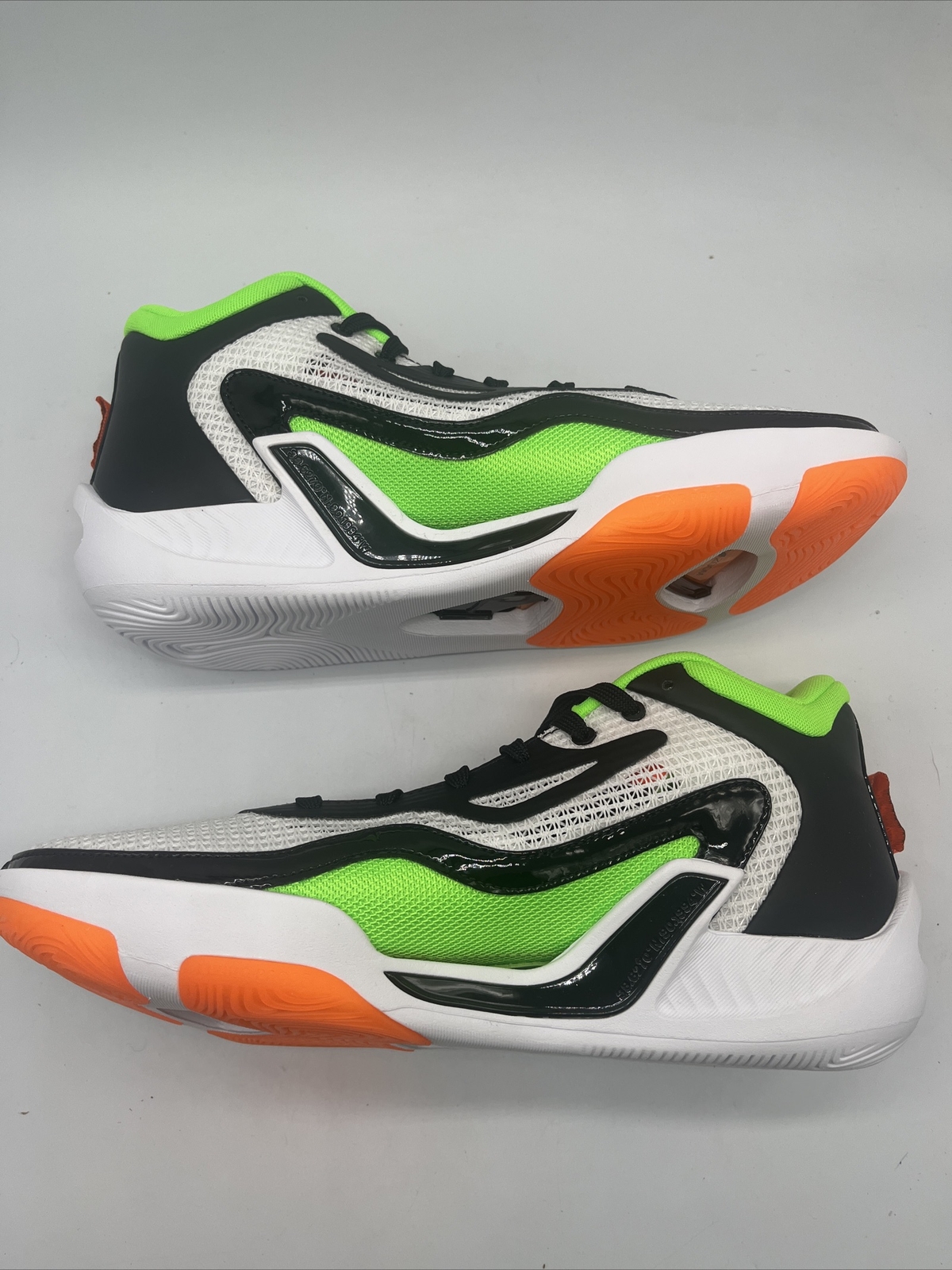 Jordan Tatum 1 White/Orange/Black Shoes DZ3324-108 Men’s Size 11.5