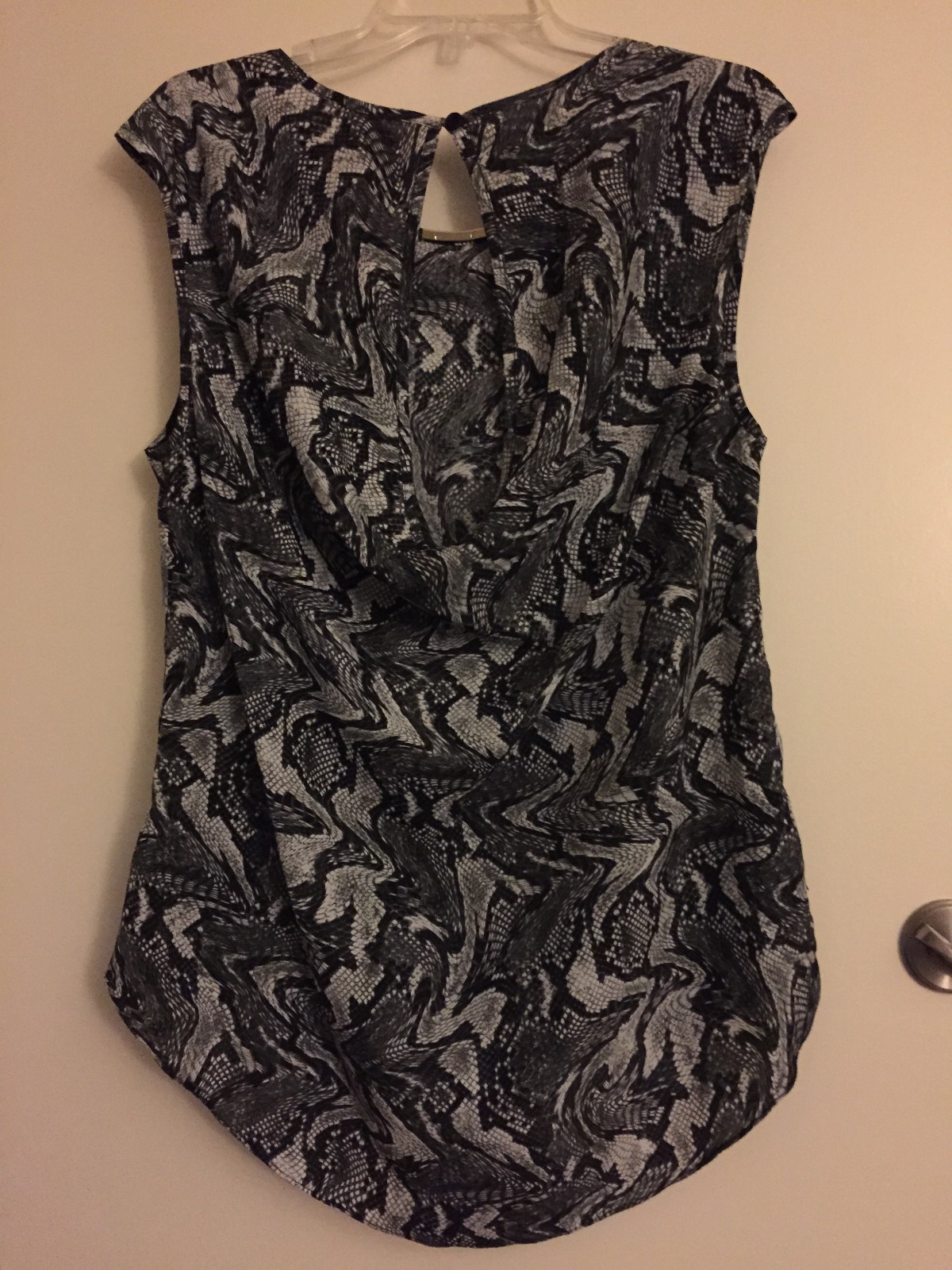 NWT MICHAEL Michael Kors Reptile Snakeskin Print Blouse Top Silver Décor $110 M