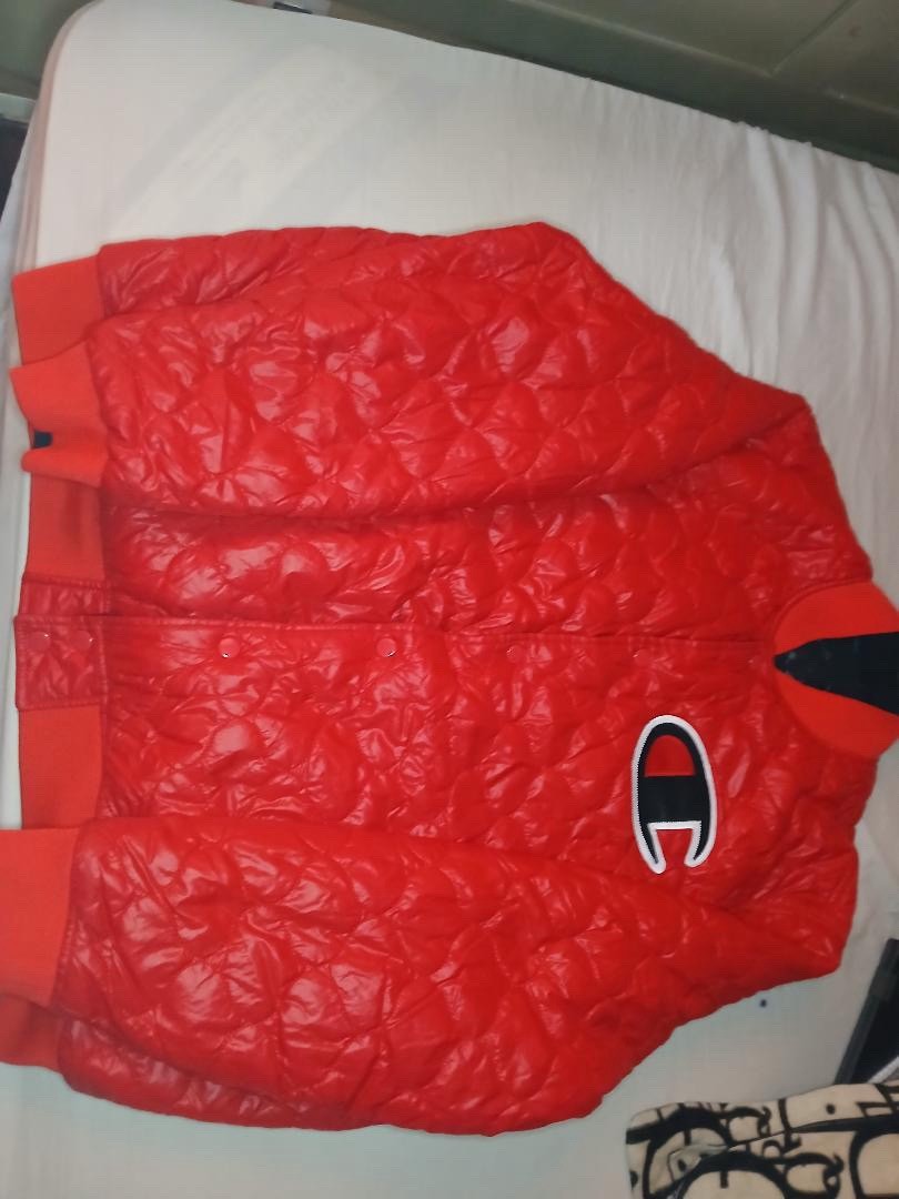Champion Reversible Quilted Bomber Jacket Red Black Men’s Snap Closure Logo