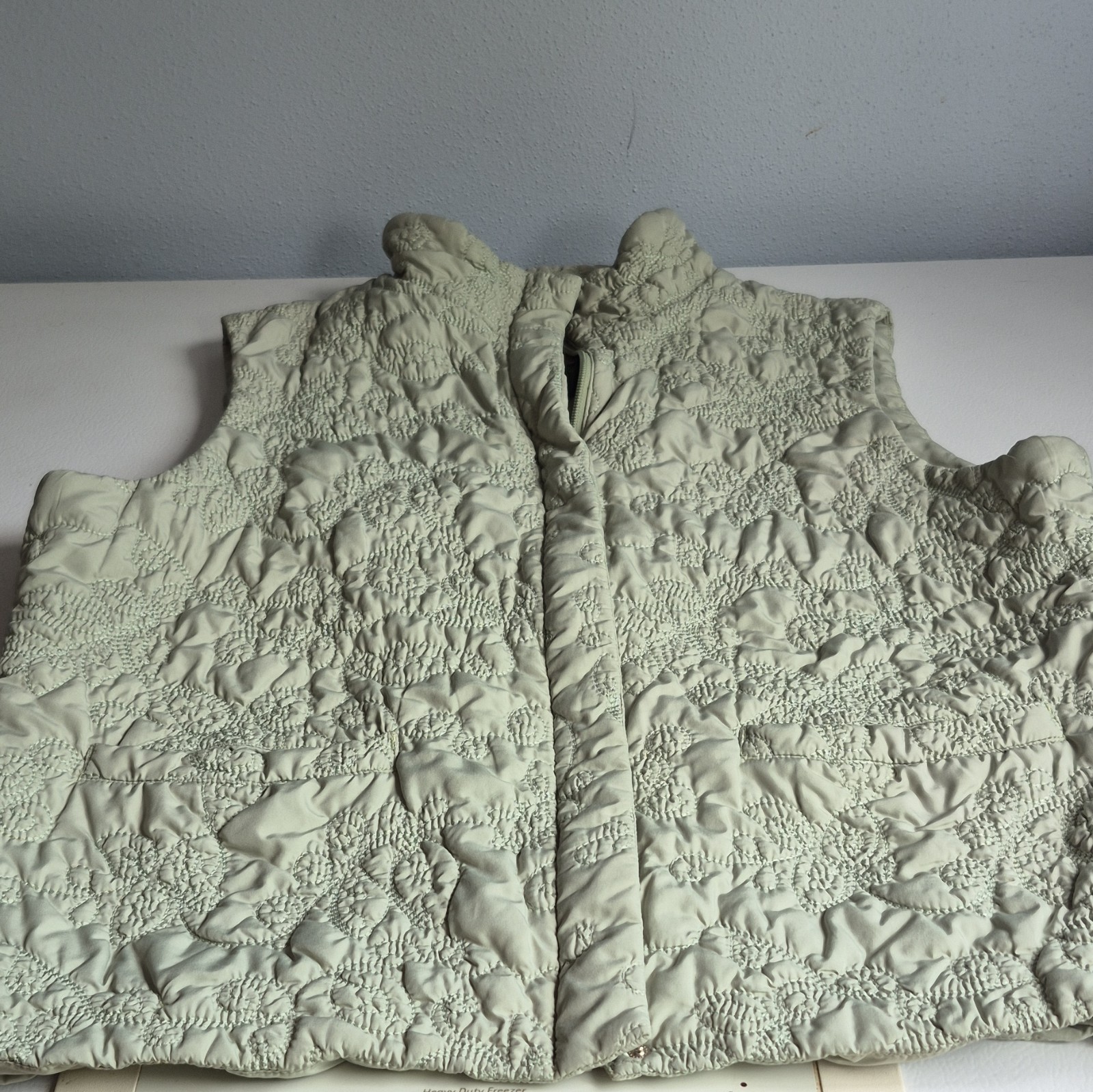 Cabela’s Women’s Green Floral Quilted Lined Snap Vest XL Regular