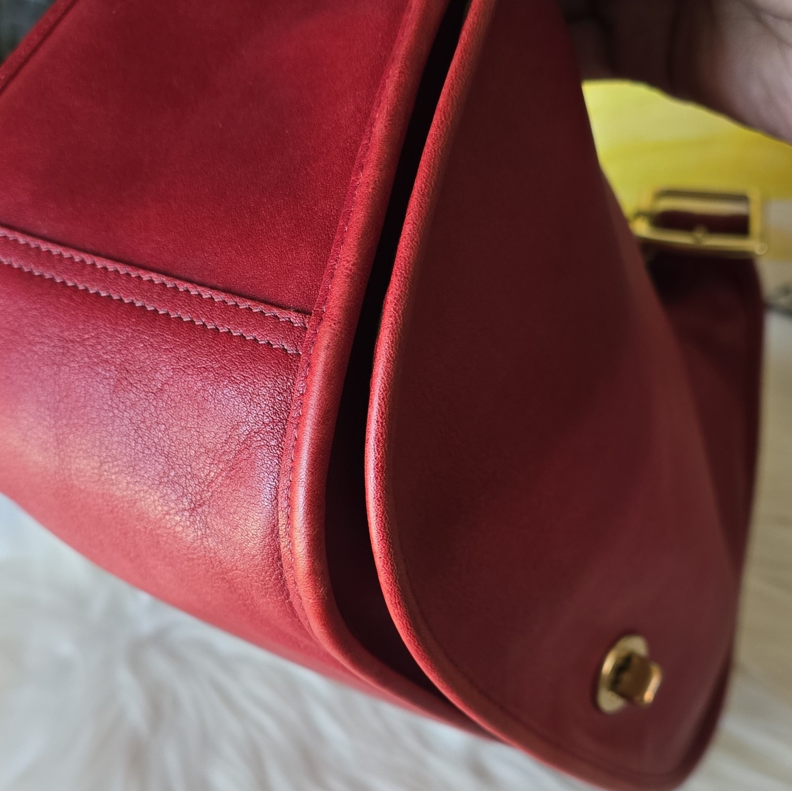 Coach Red Small Crescent Shoulder Bag Turn Lock Gold Hardware Hang Tag