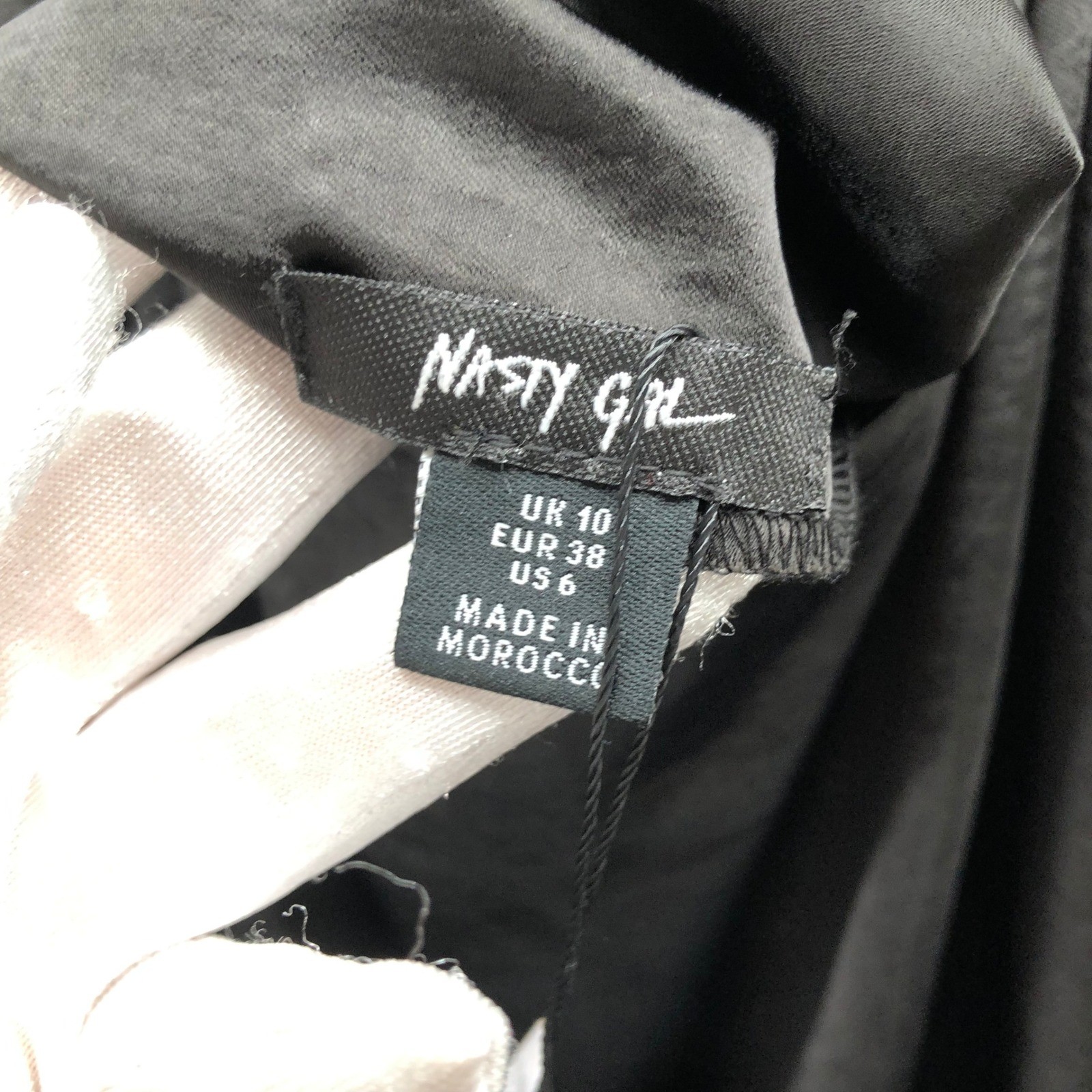 NWT Nasty Gal Satin Crop Top Womens 6 Black Long Sleeve Cowl Tie Back Boxy