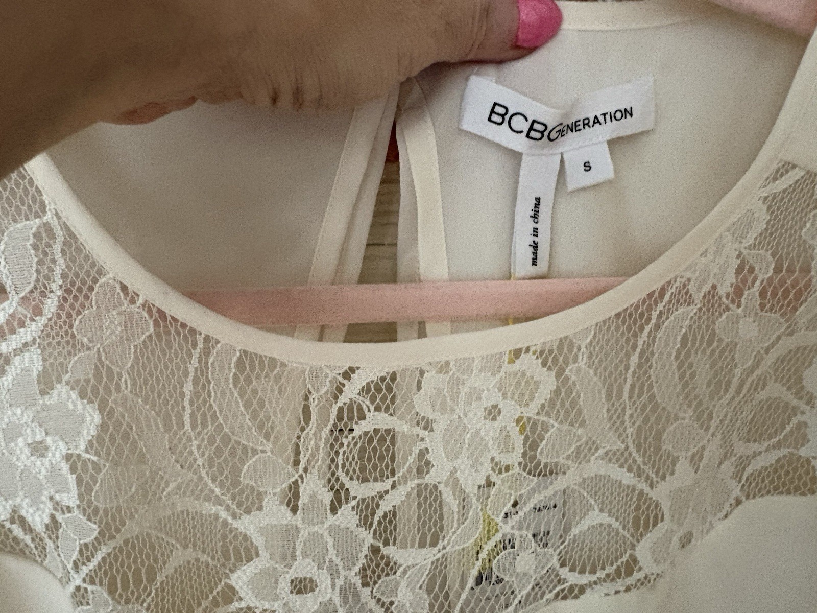 BCBG Generation Ivory Floral Lace Cut Out Back Mini Flare Dress Size Small