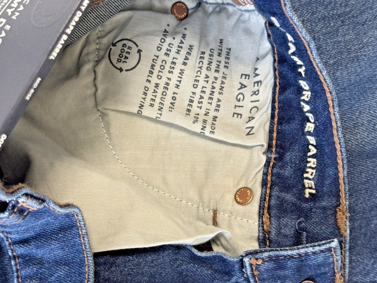 American Eagle Womens Dreamy Drape Barrel Mid Rise Blue Strigid Jeans NWT