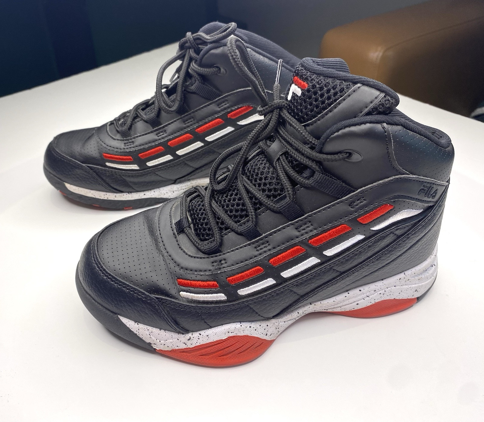 Fila Spitfire Women’s Sneakers Size 6 AUS / 36 EUR /4 US Cleats Black