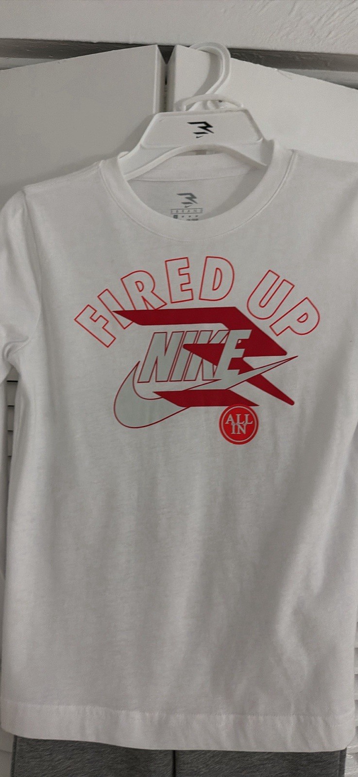 Conjunto de pantalones Nike de 2 piezas para niños M Camiseta gráfica de manga 6