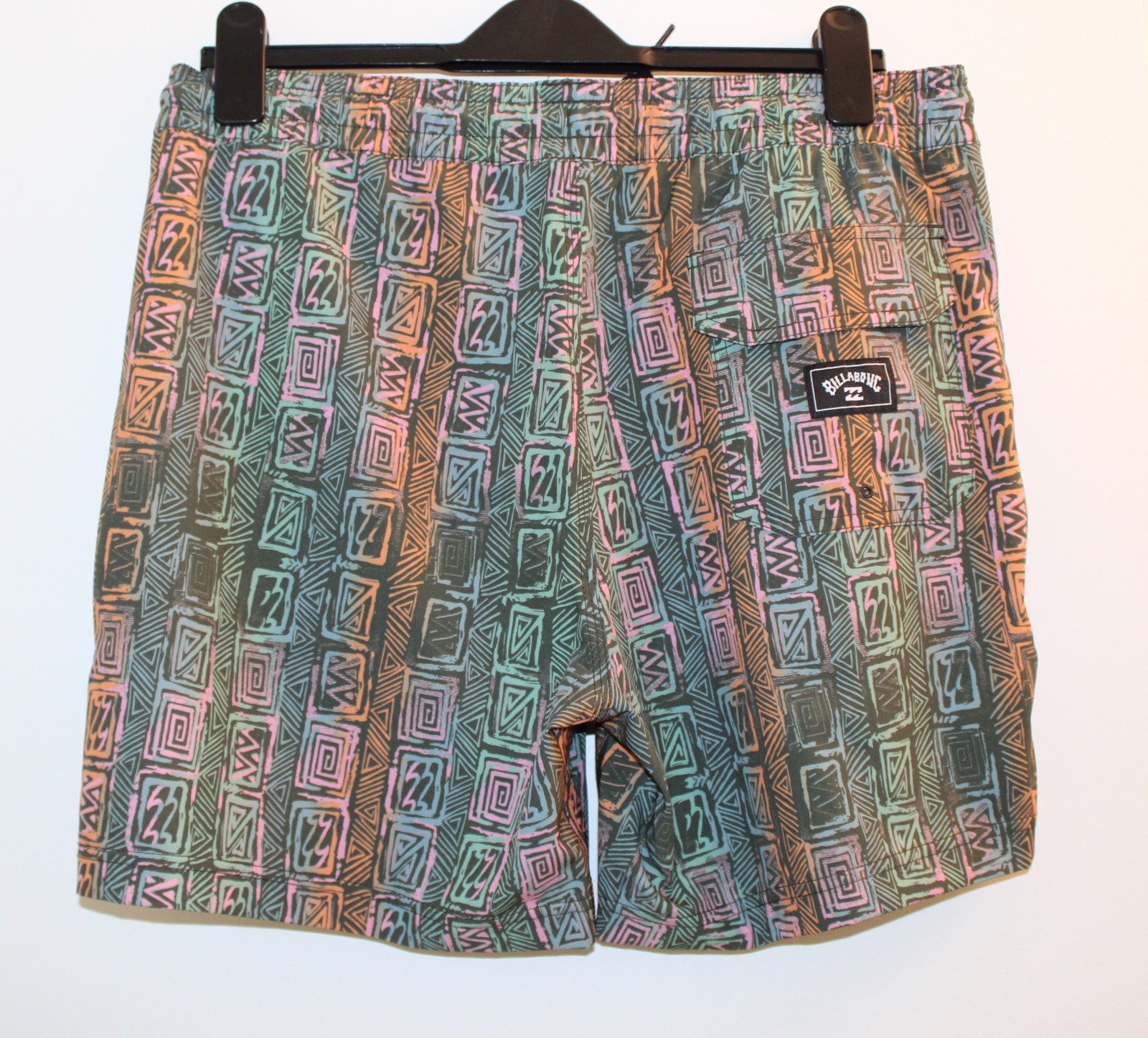 NWT Billabong Men’s Multicolor Unlined Steezier Swim Trunk 17 sz M
