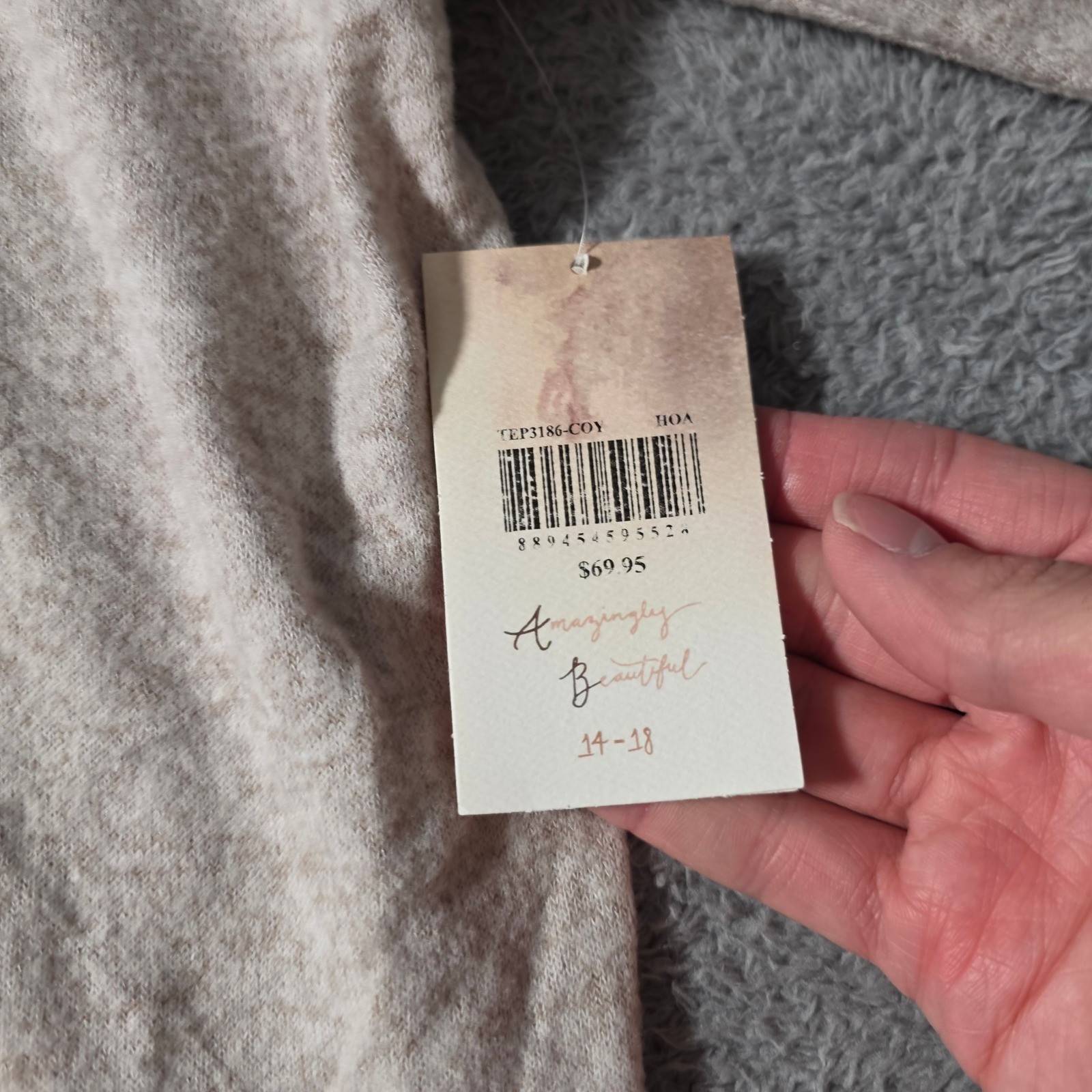 A Beautiful Soul Womens 14-18 Cowl Neck Top Oatmeal Heather Back Zip Oversized