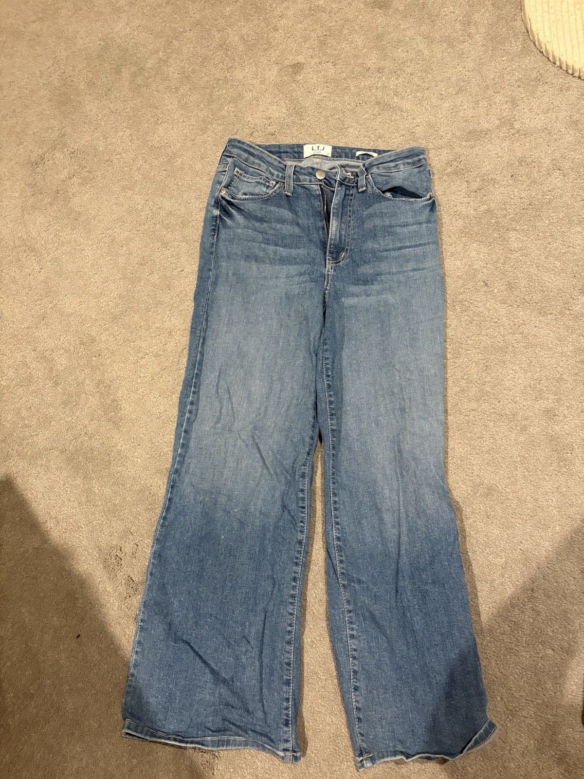 L.T.J Women’s Blue Denim Straight Jeans Regular Fit 5-Pocket Button Zip