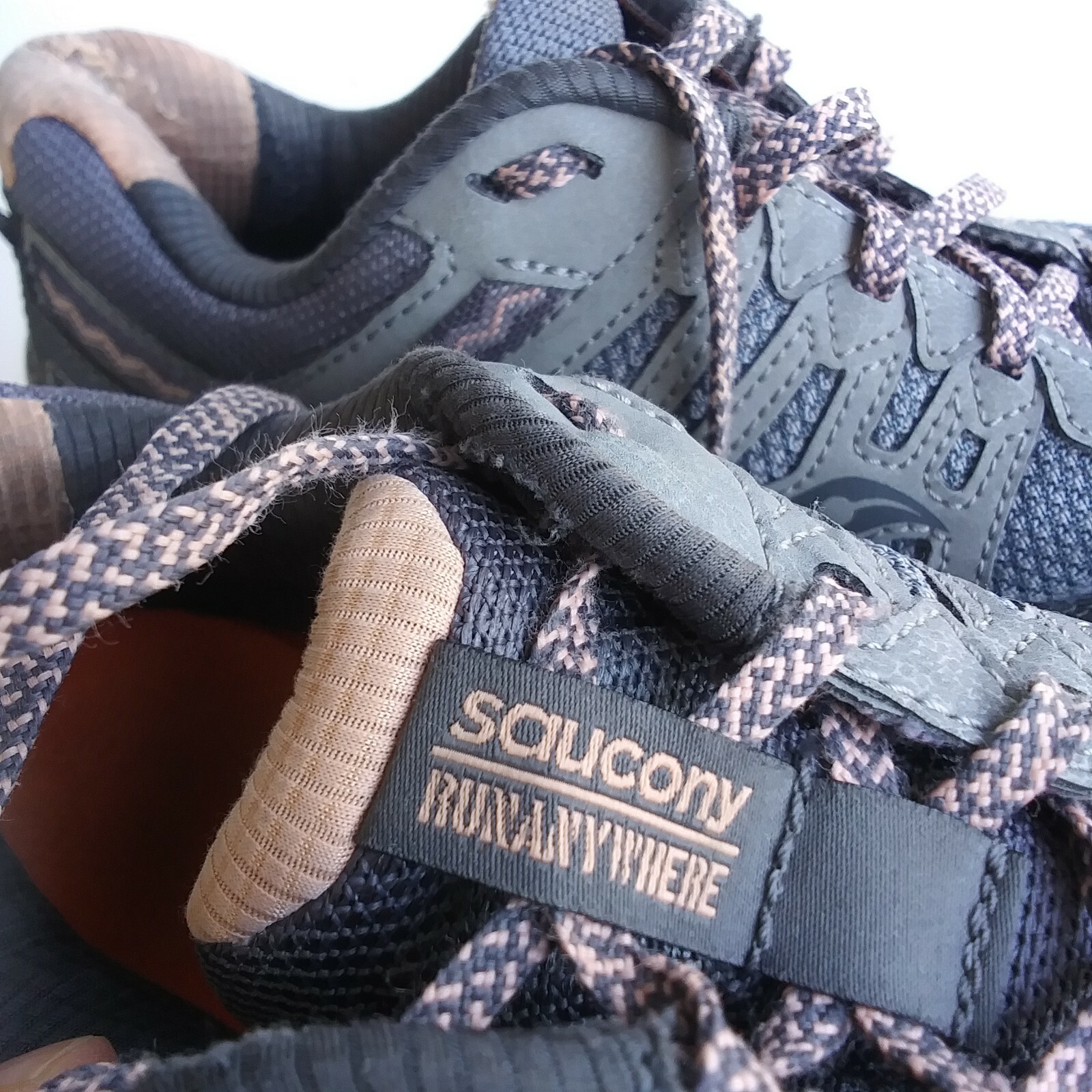 Saucony Excursion Trail Run Anywhere Athletic Sneaker Shoe Womens 7.5 W